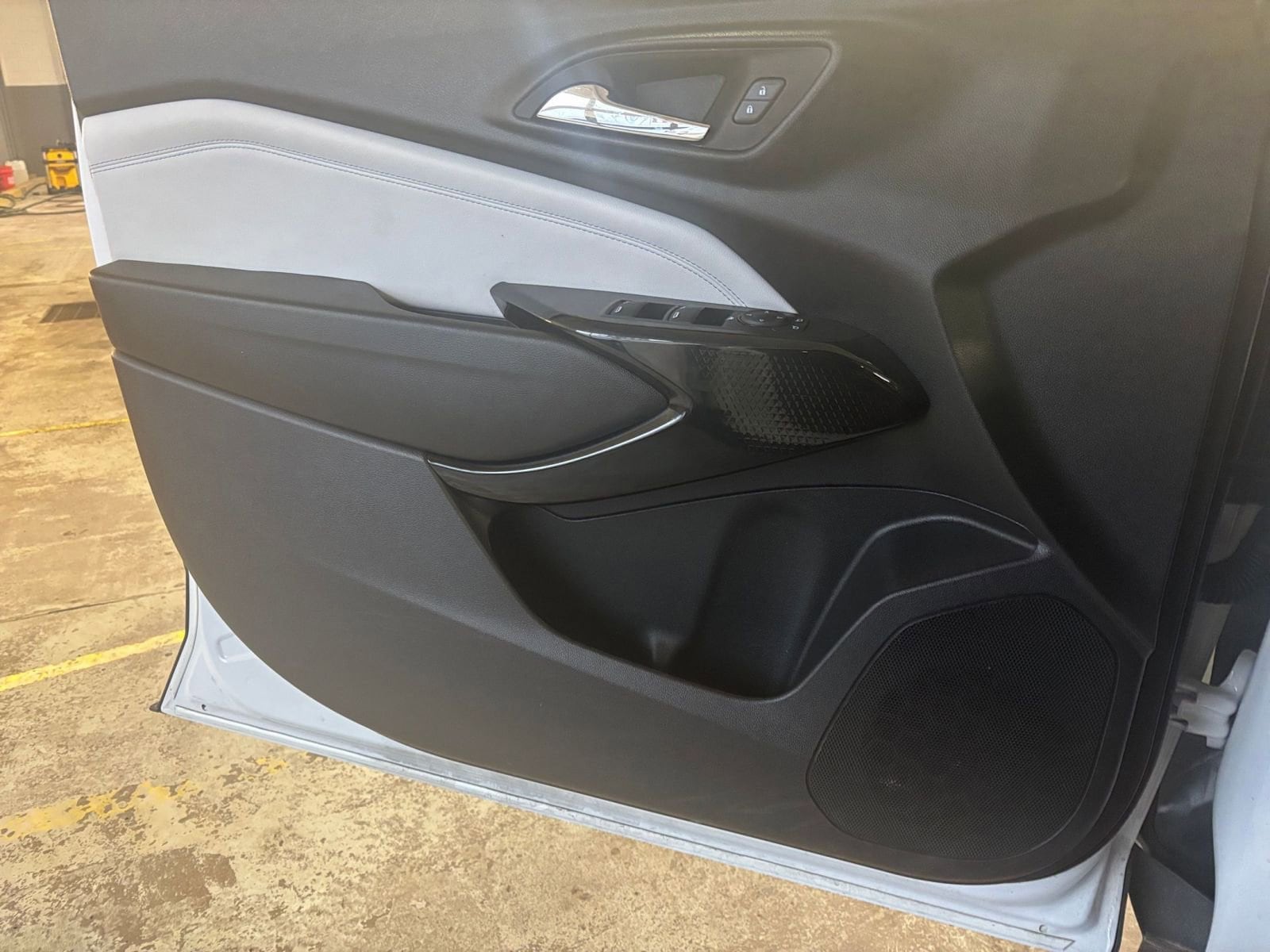 Thumbnail: 2025 Chevrolet Trax - 20