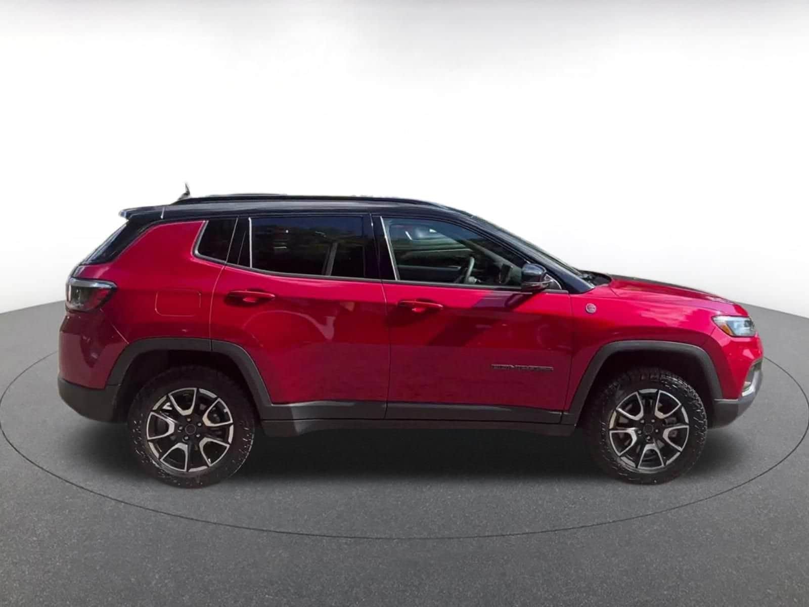 Thumbnail: 2025 Jeep Compass - 15
