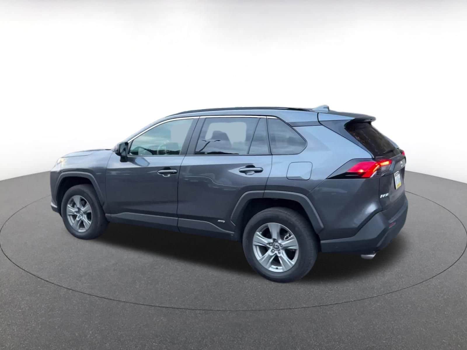 Thumbnail: 2025 Toyota RAV4 - 10