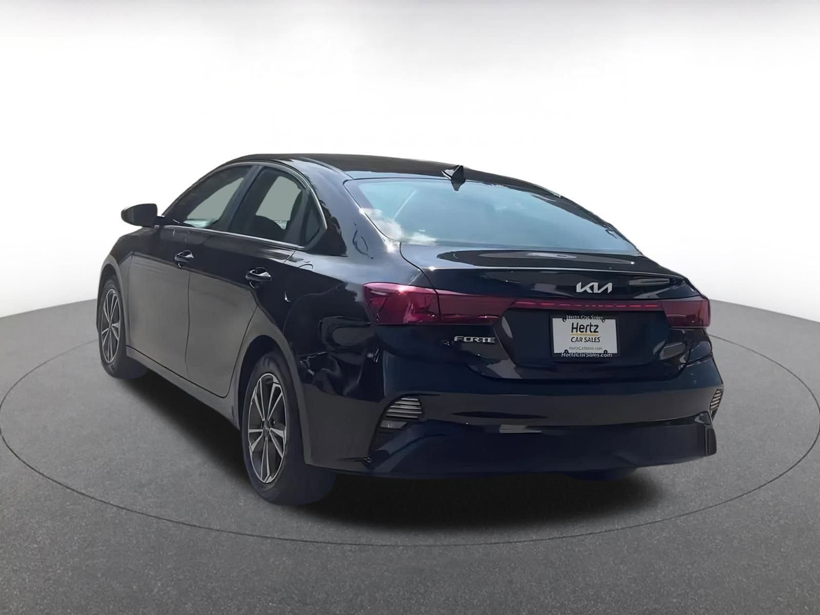 Thumbnail: 2024 Kia Forte - 10