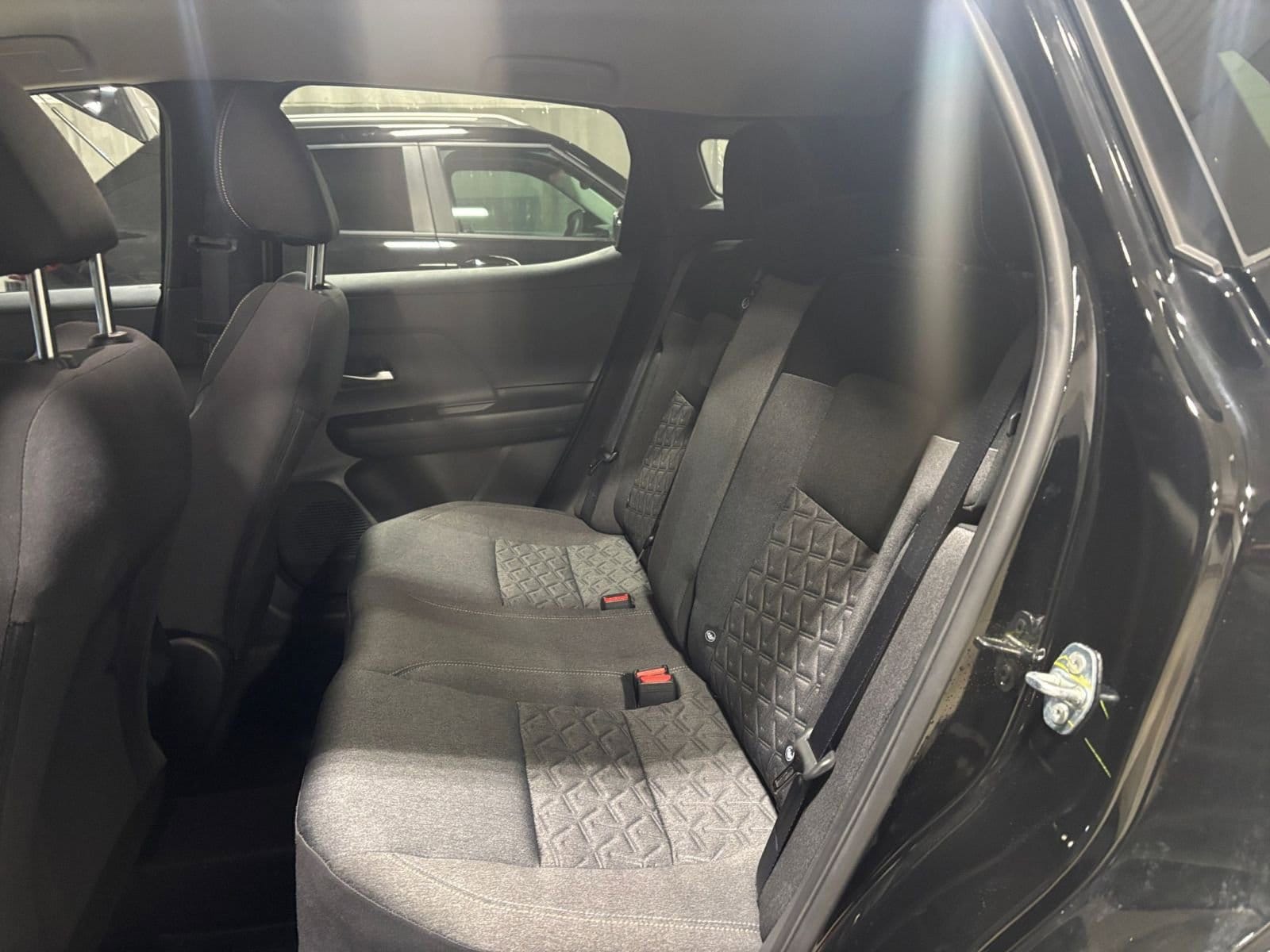 Thumbnail: 2025 Nissan Kicks - 35