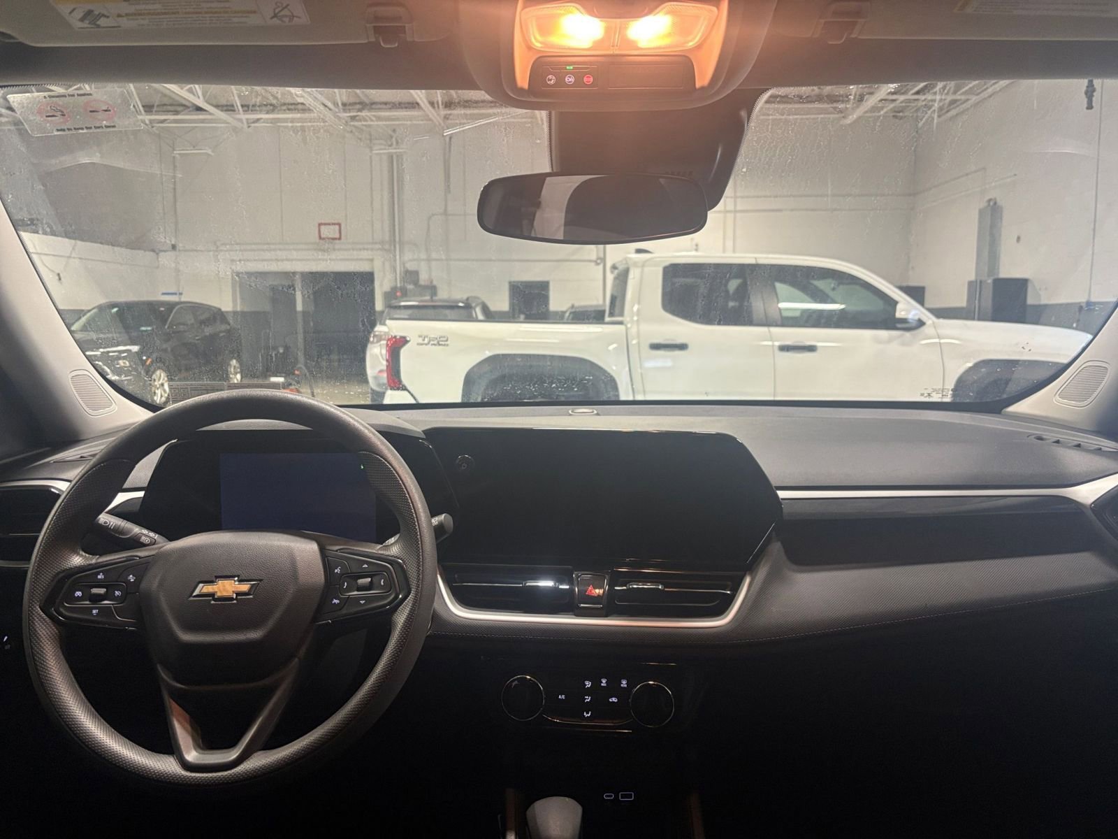 Thumbnail: 2025 Chevrolet TrailBlazer - 32