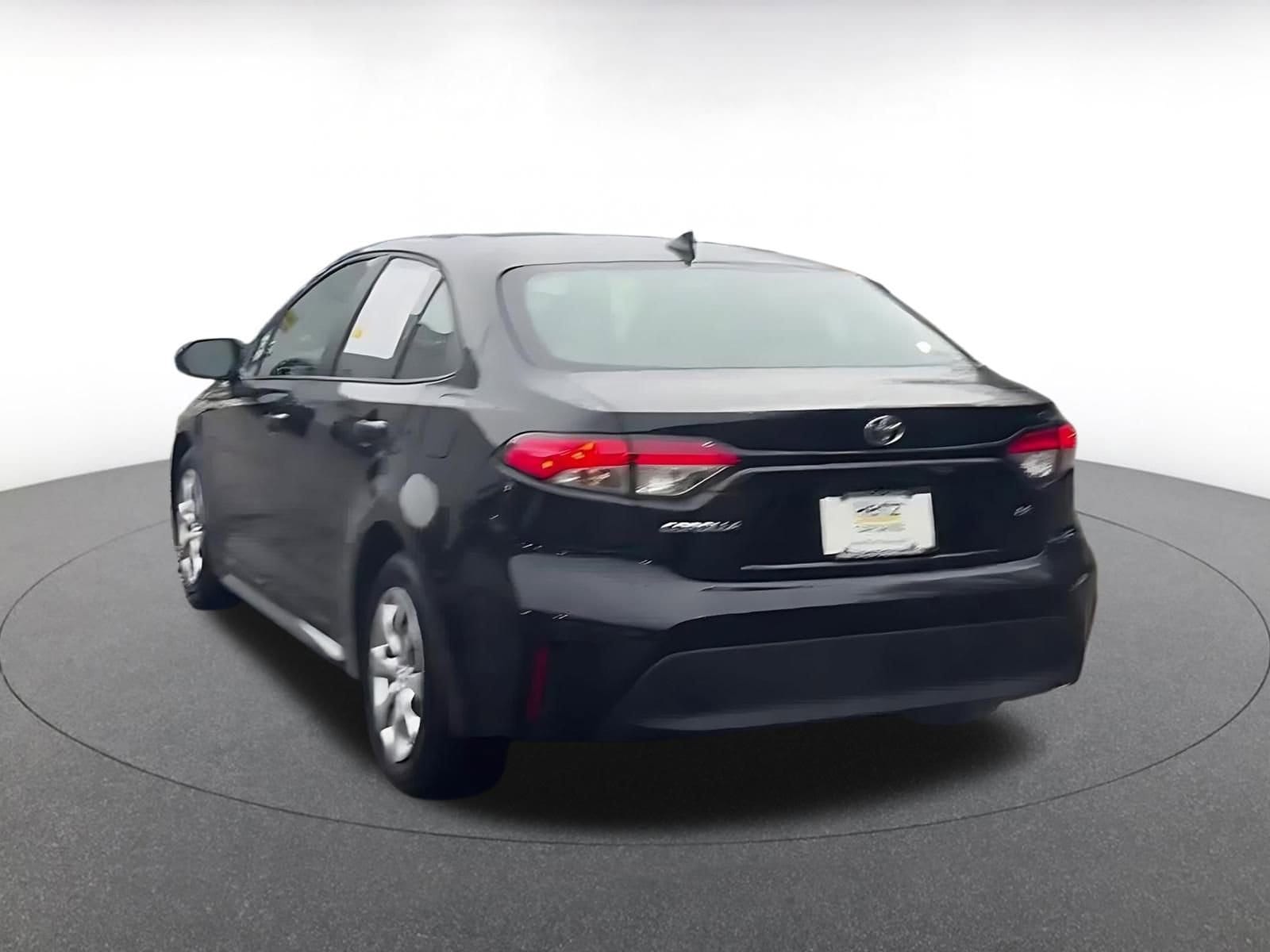 Thumbnail: 2025 Toyota Corolla - 11