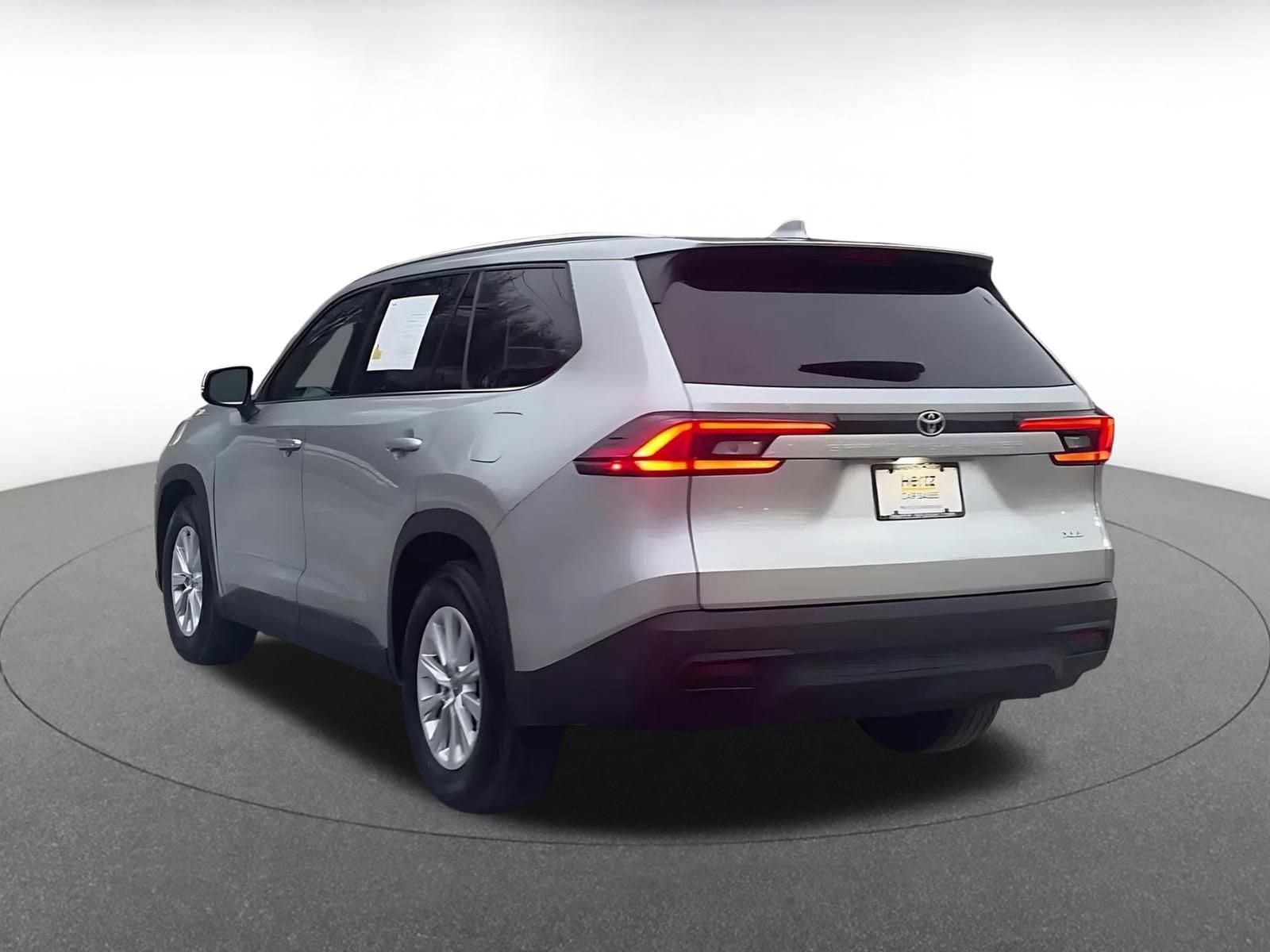 Thumbnail: 2025 Toyota Grand Highlander - 11