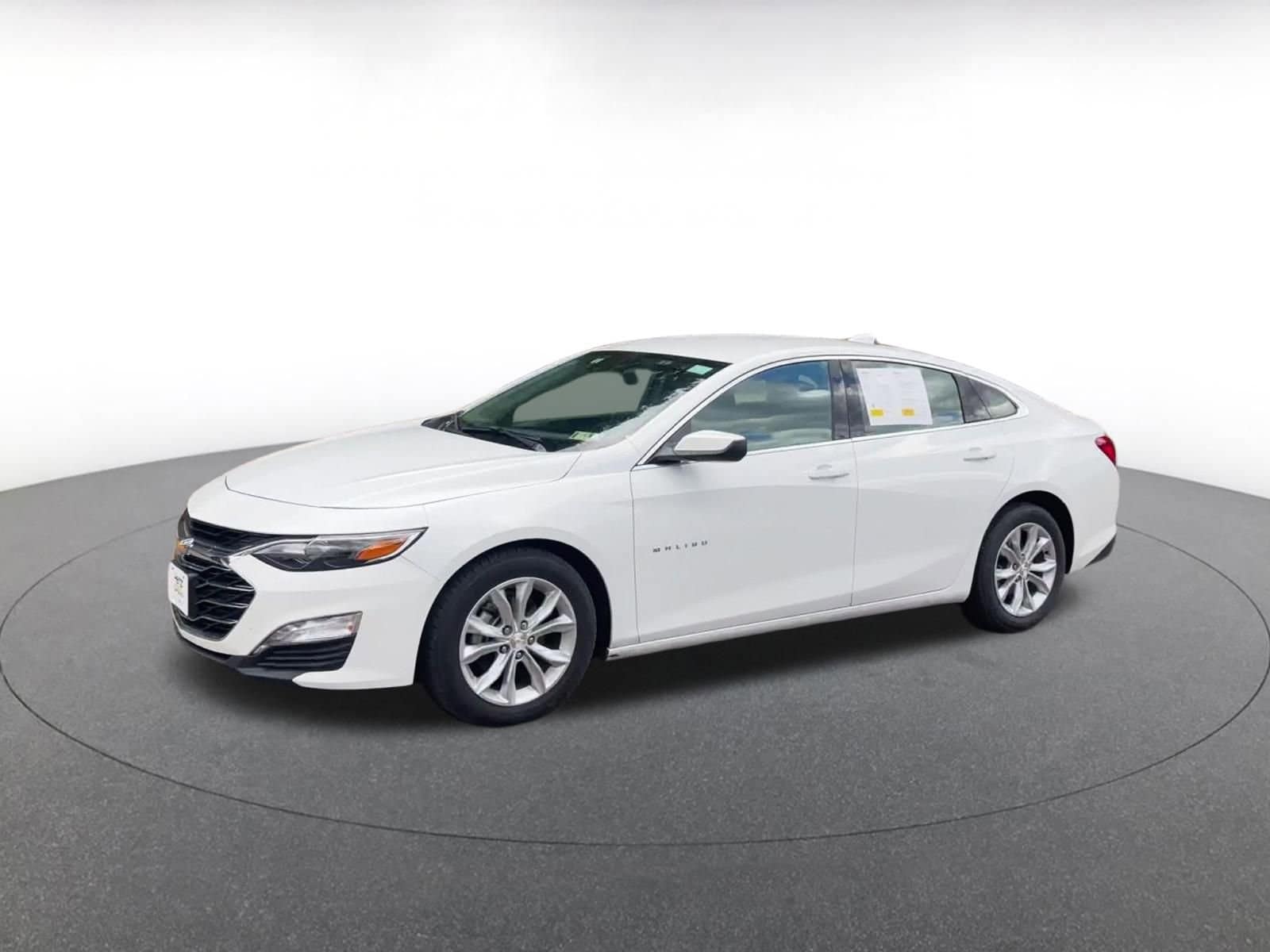 Thumbnail: 2024 Chevrolet Malibu - 8
