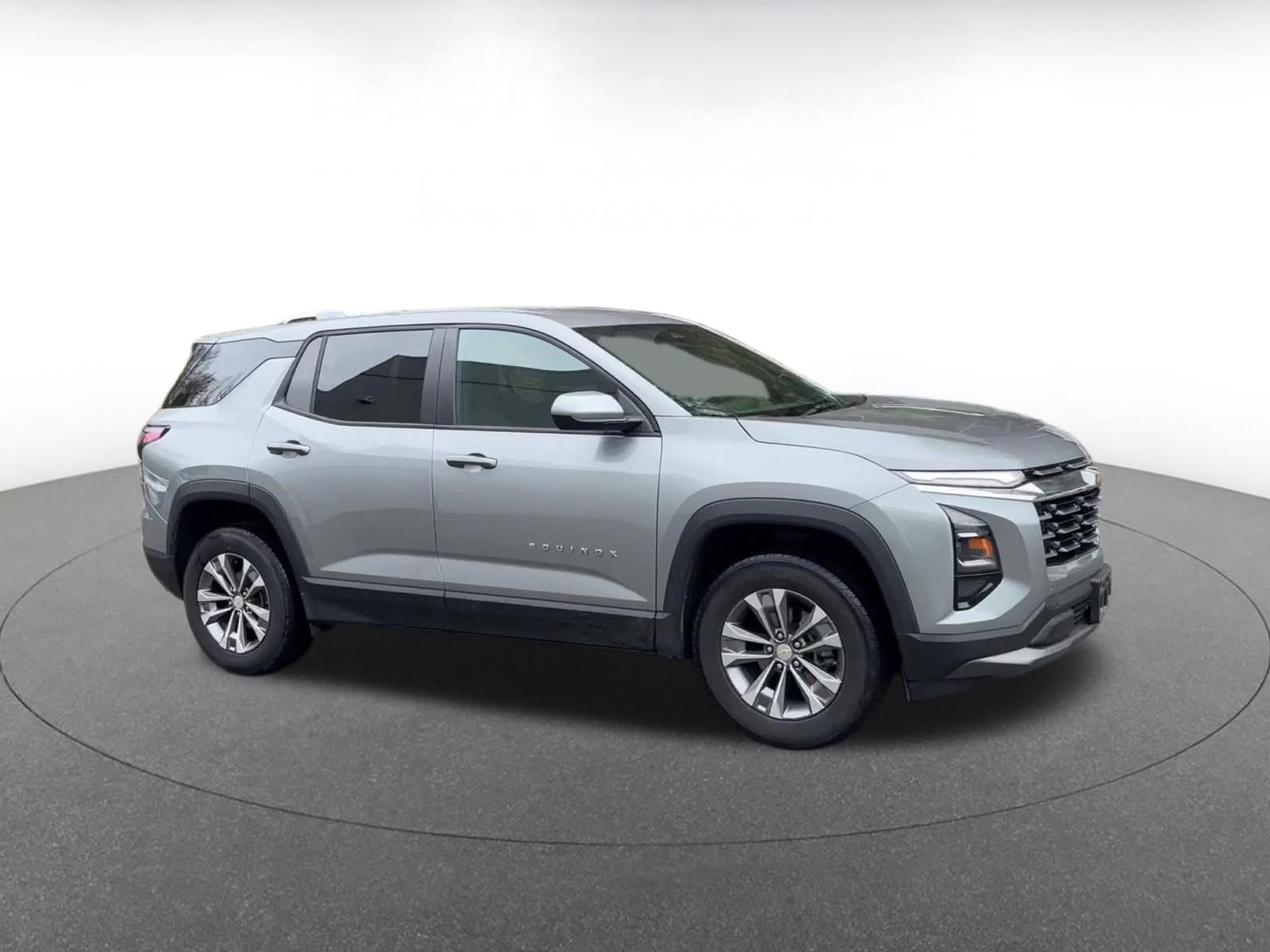 Thumbnail: 2025 Chevrolet Equinox - 2