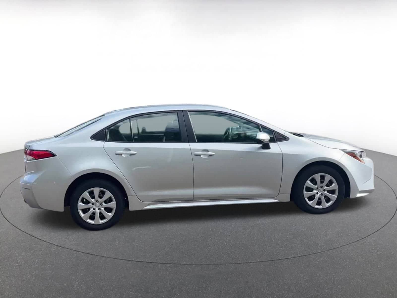 Thumbnail: 2024 Toyota Corolla - 16