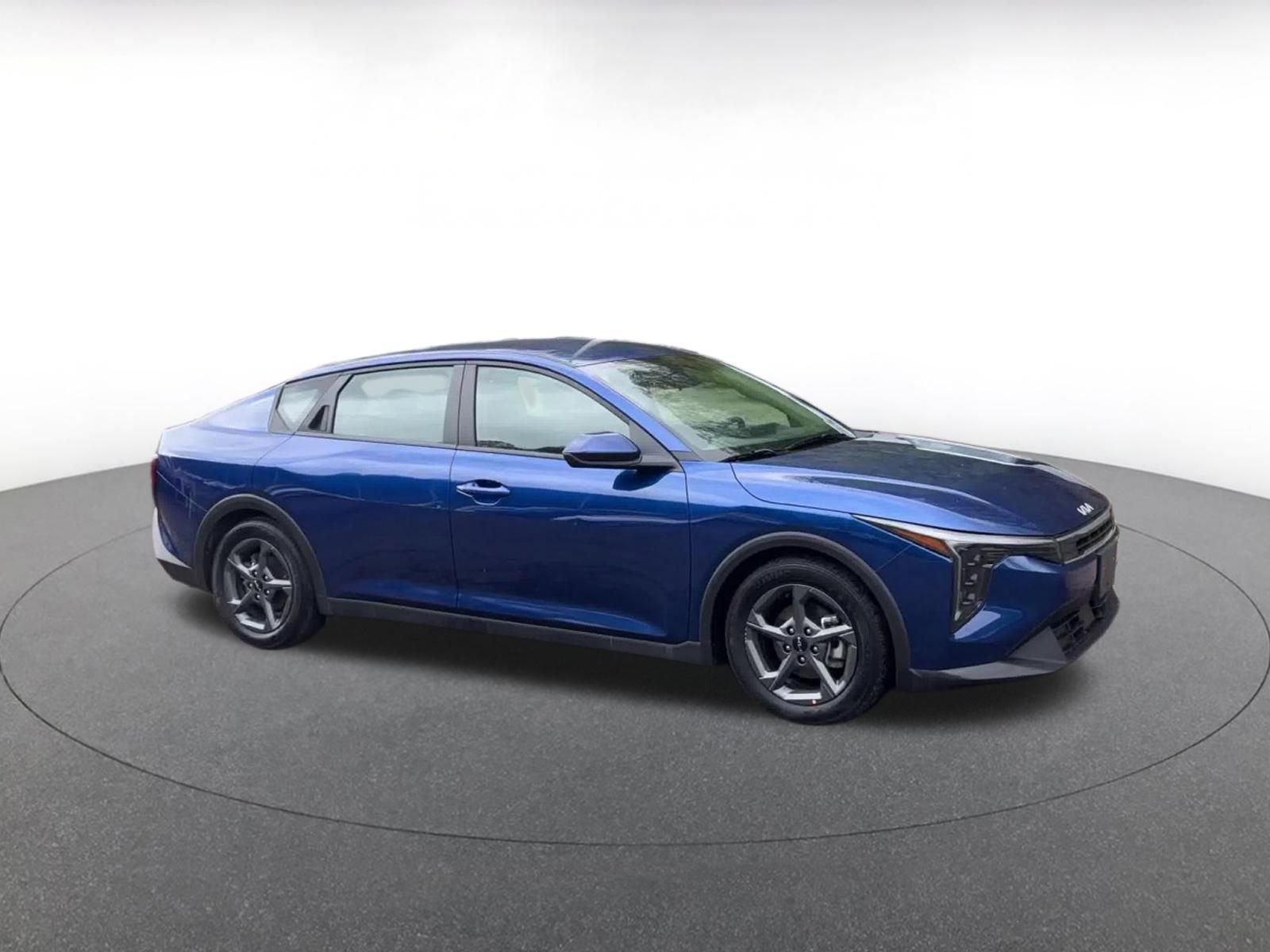 Thumbnail: 2025 Kia K4 - 2