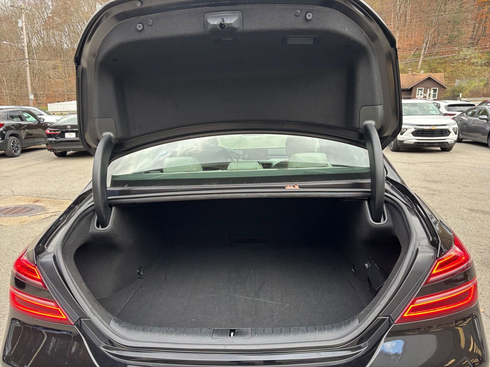 Thumbnail: 2025 Genesis G70 - 32