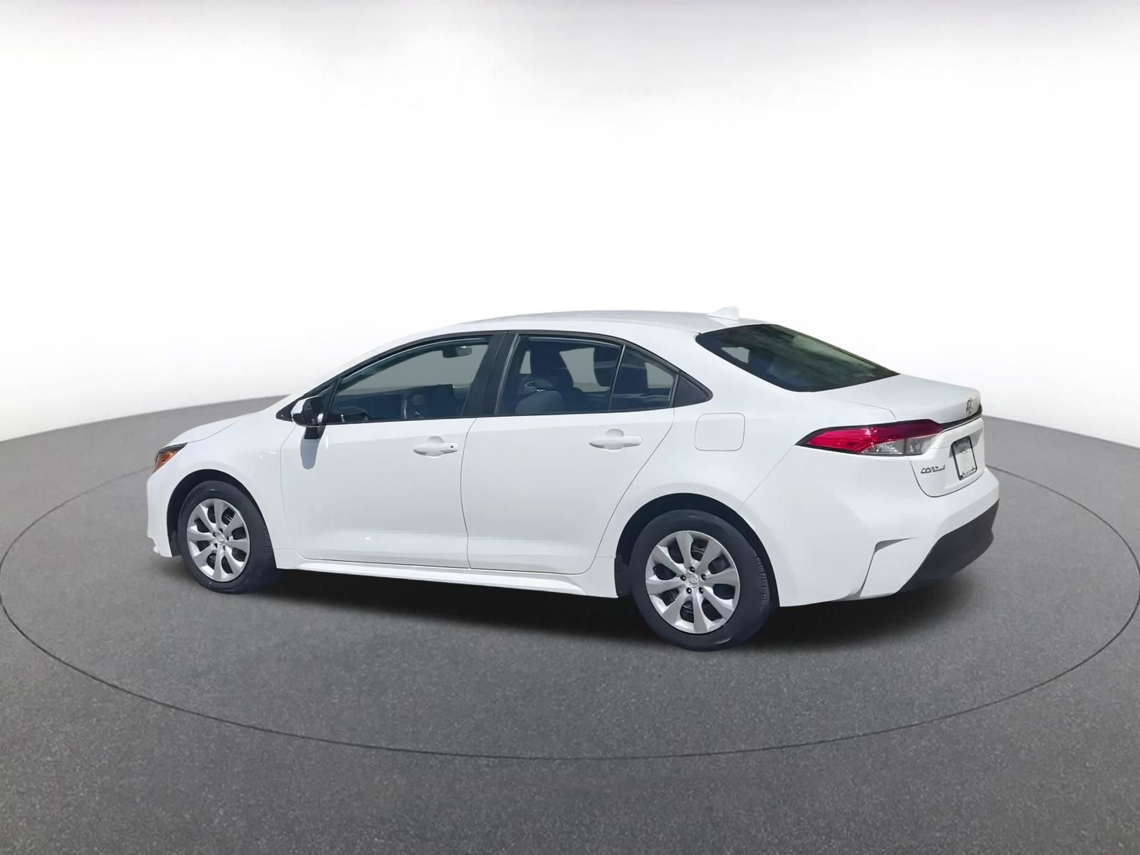 Thumbnail: 2024 Toyota Corolla - 10