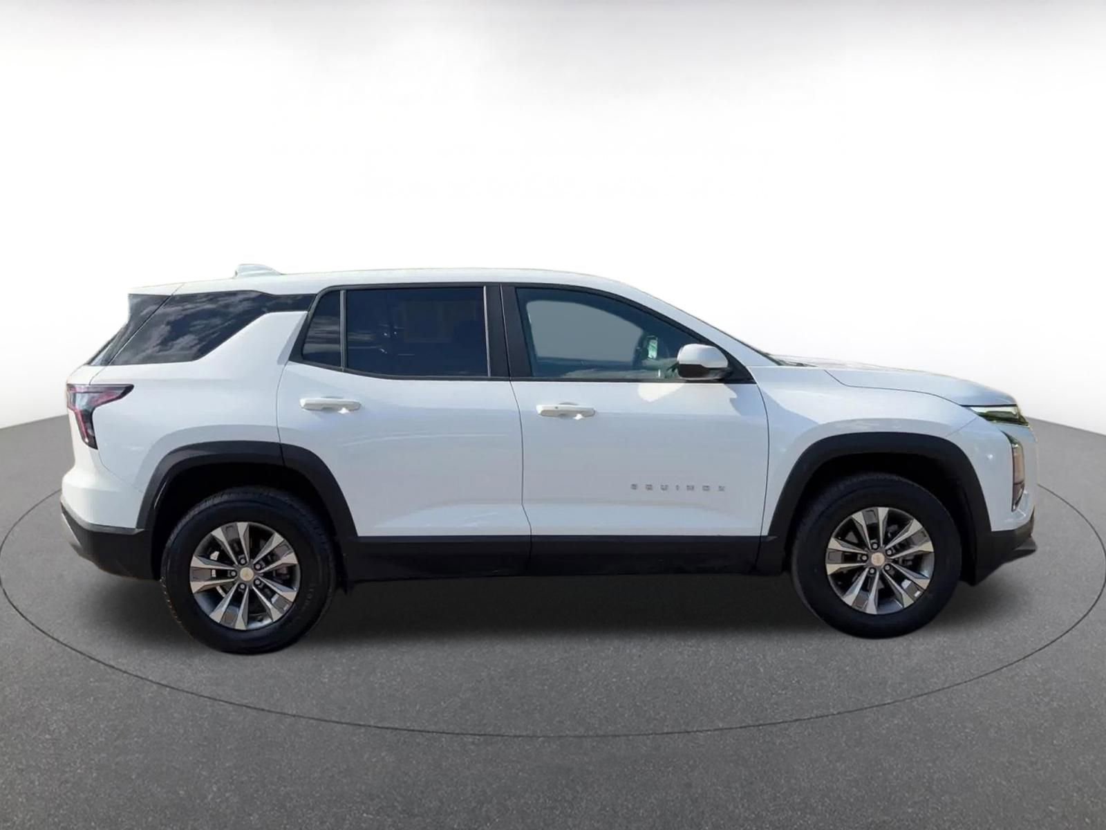Thumbnail: 2025 Chevrolet Equinox - 16