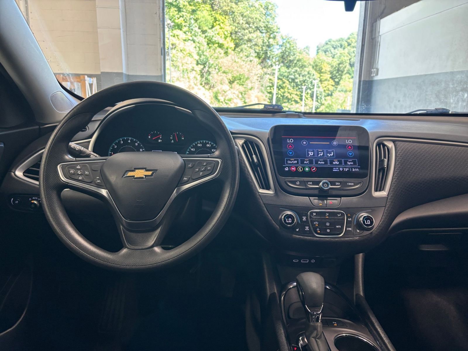 Thumbnail: 2023 Chevrolet Malibu - 34