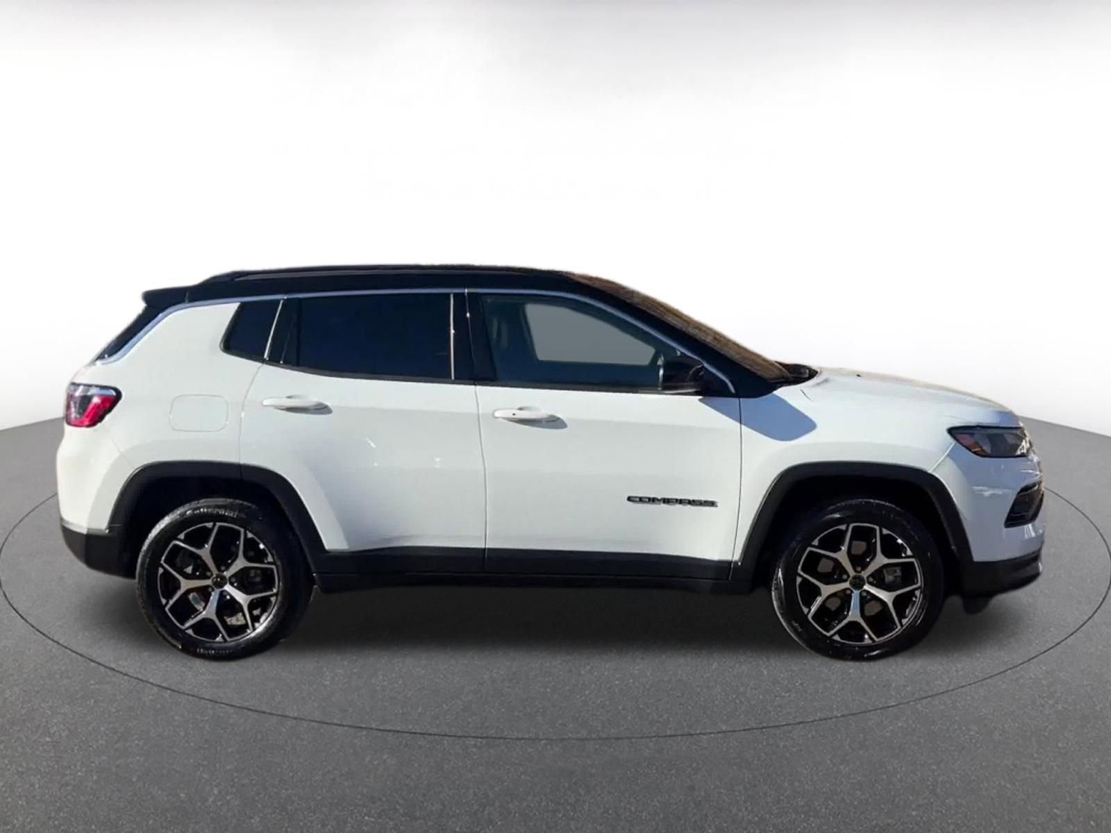 Thumbnail: 2025 Jeep Compass - 16