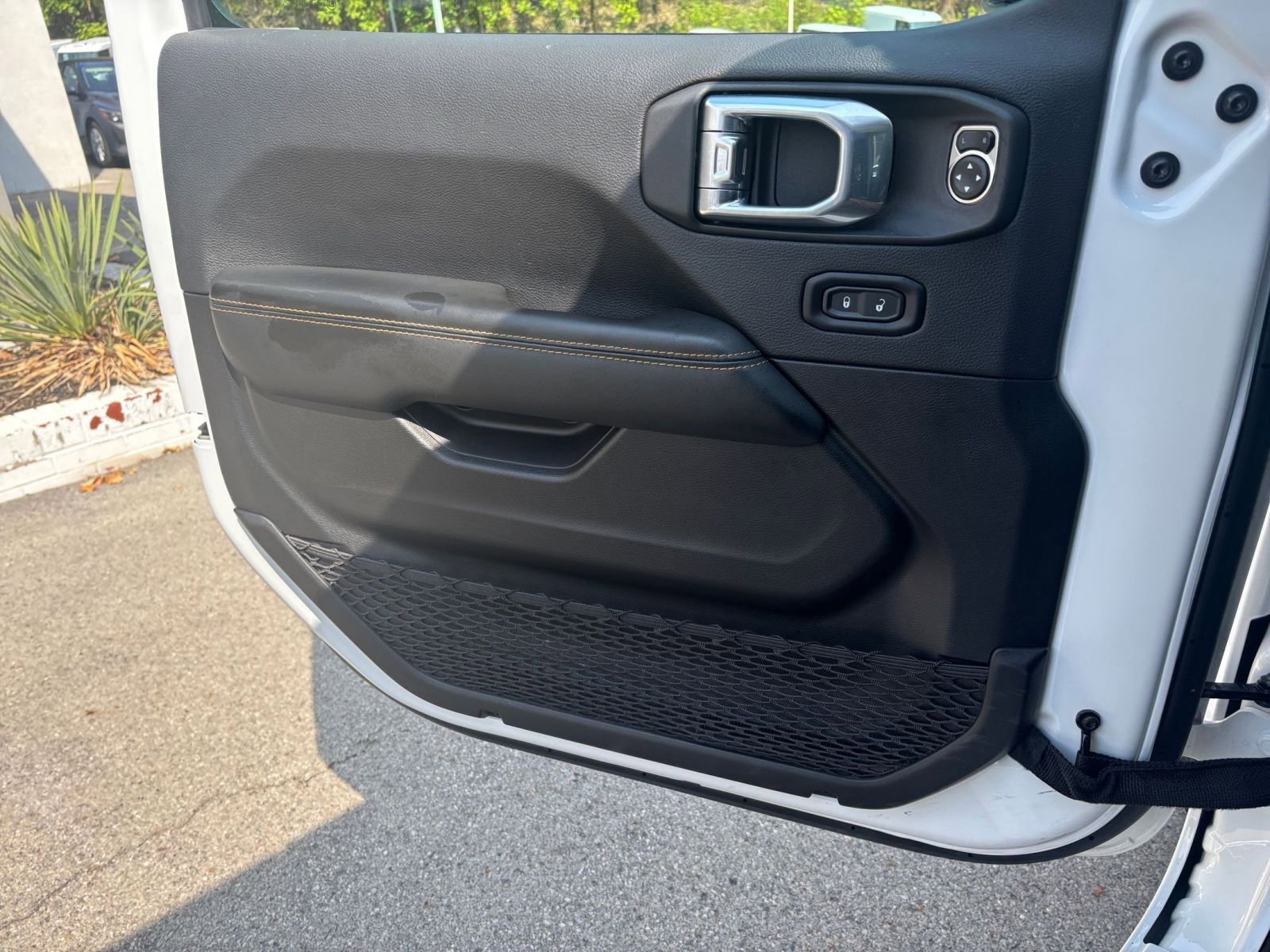 Thumbnail: 2025 Jeep Wrangler - 20