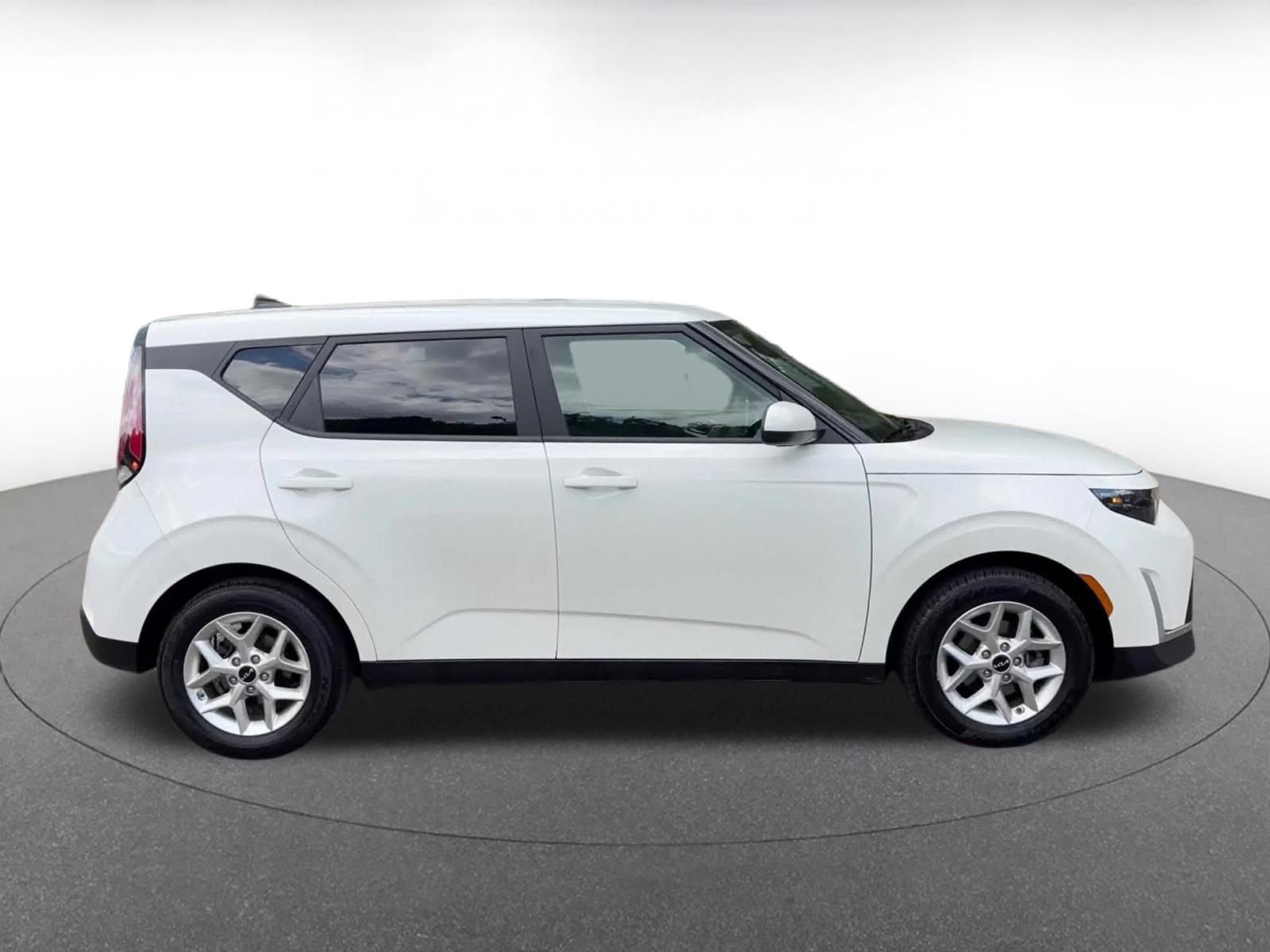 Thumbnail: 2025 Kia Soul - 16