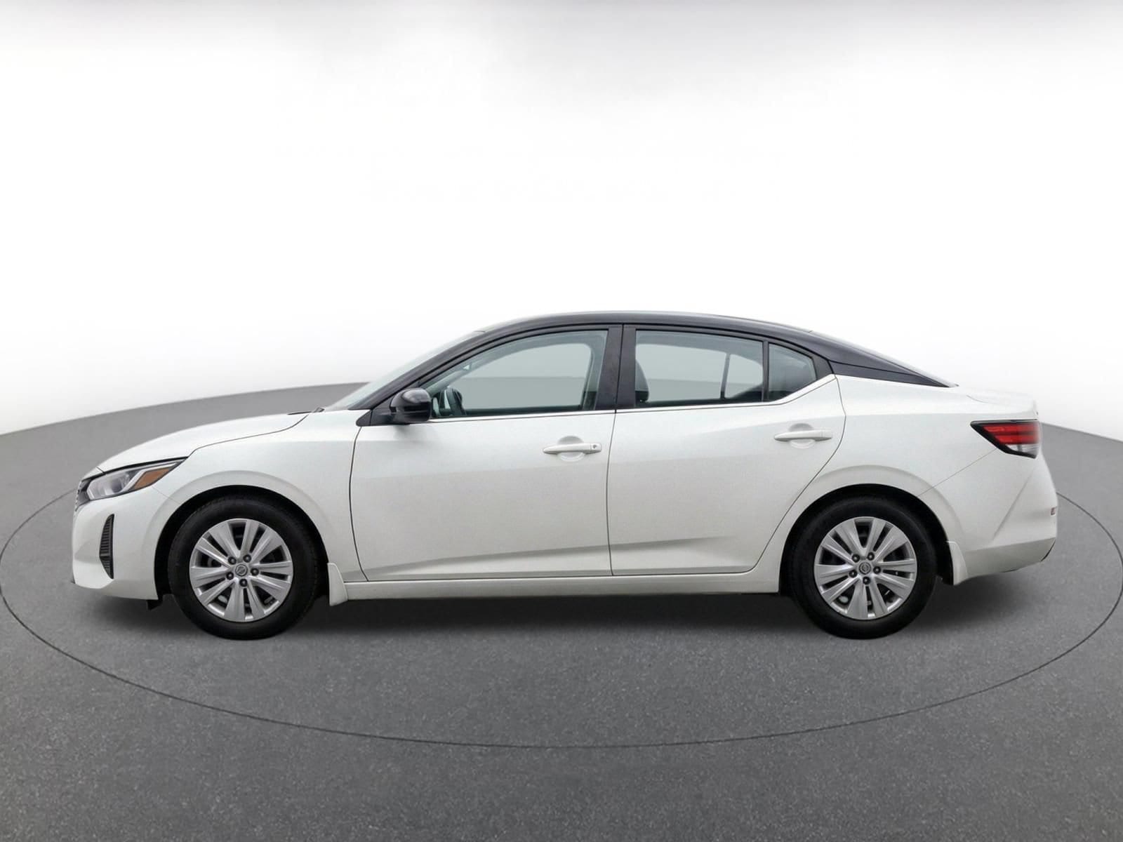 Thumbnail: 2025 Nissan Sentra - 4