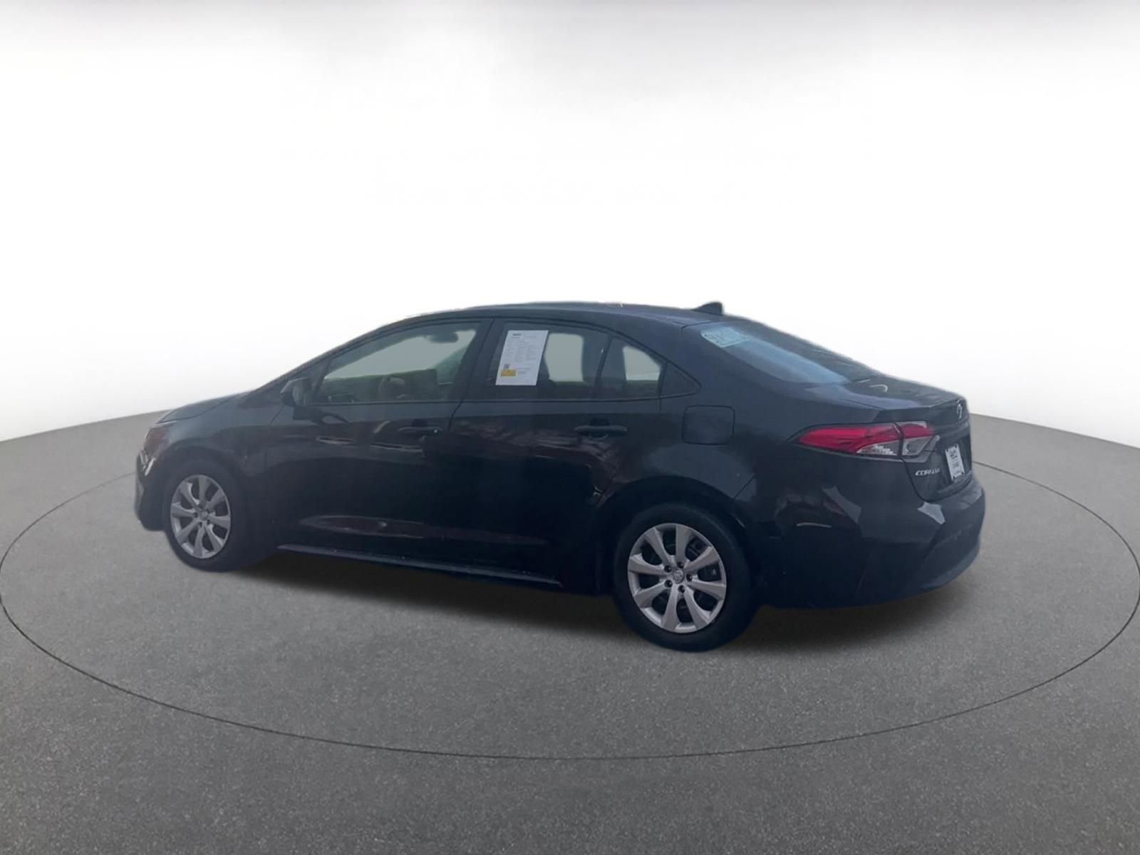 Thumbnail: 2025 Toyota Corolla - 10