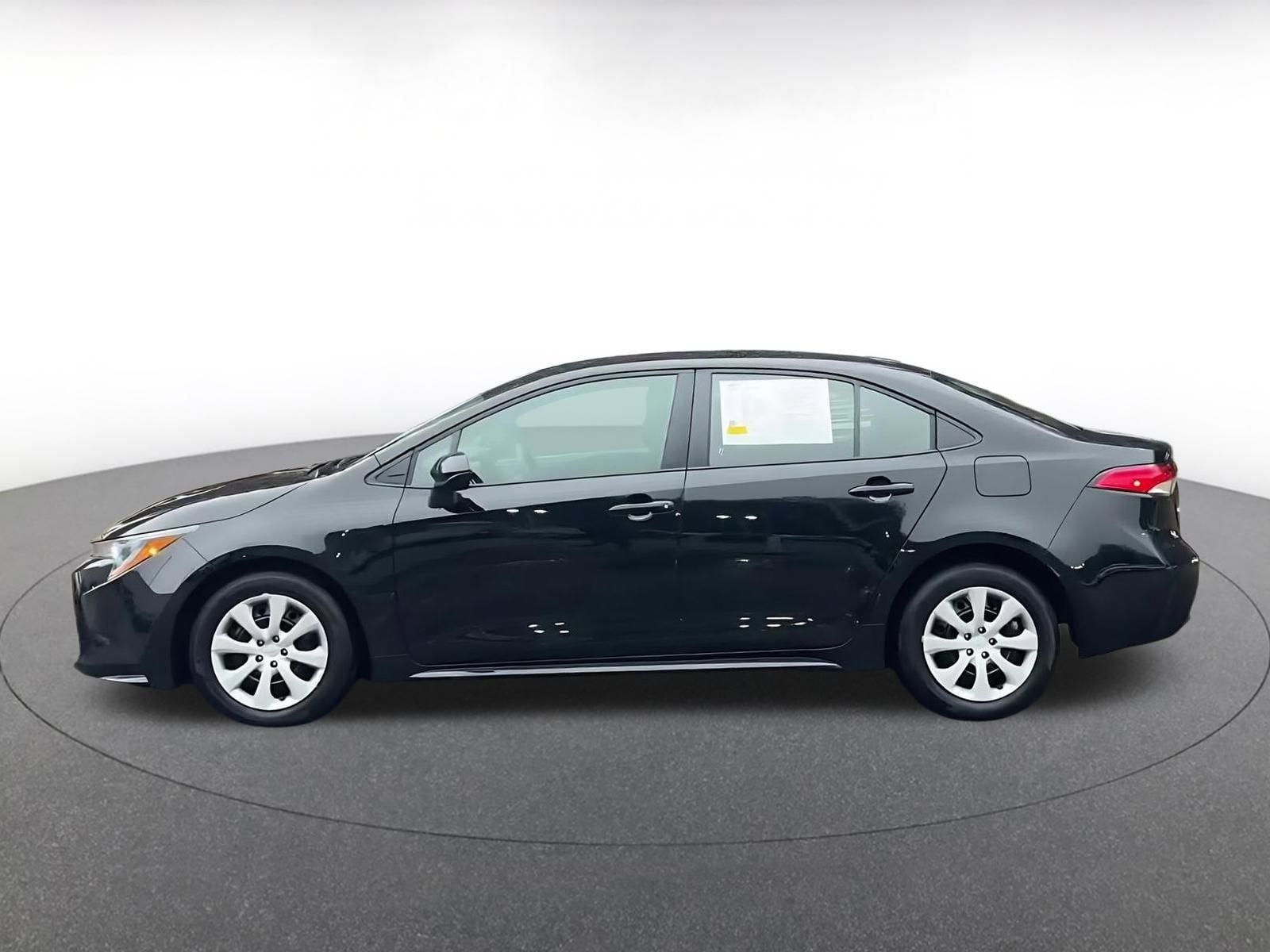 Thumbnail: 2025 Toyota Corolla - 9