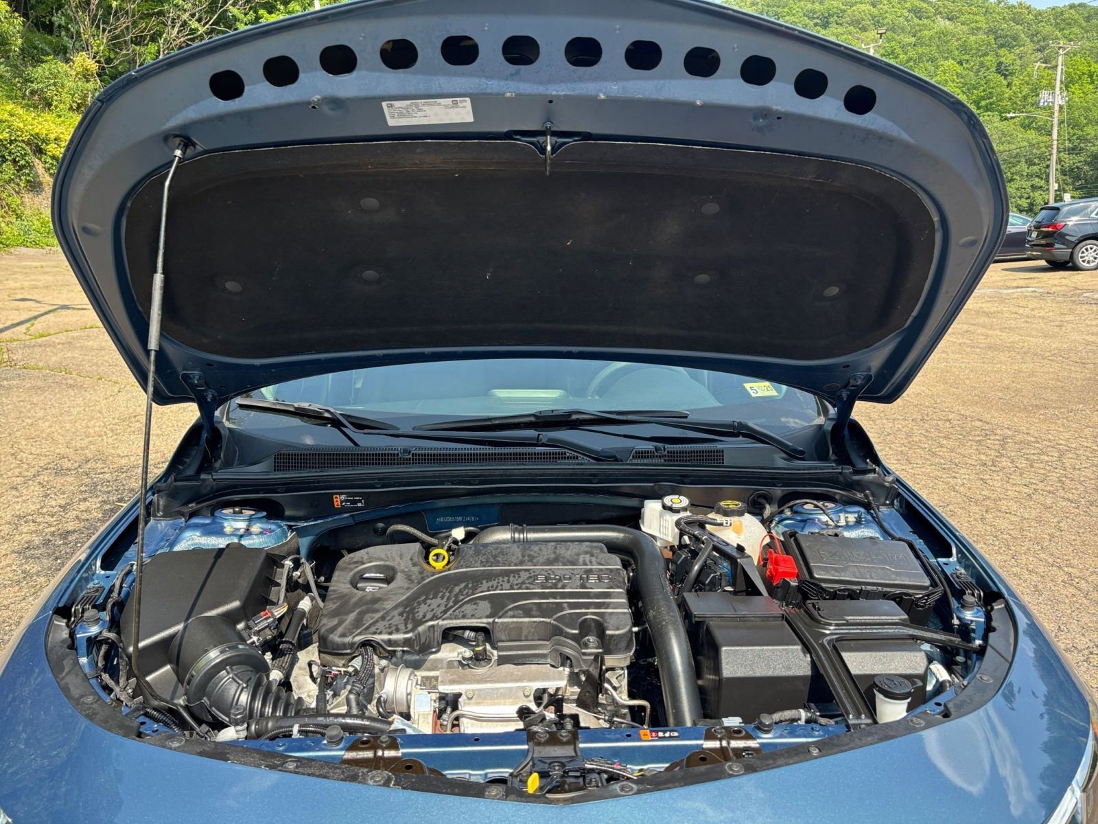 2024 Chevrolet Malibu LT 32