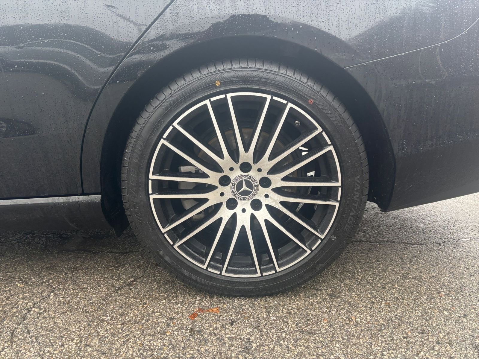 Thumbnail: 2024 Mercedes-Benz C-Class - 31