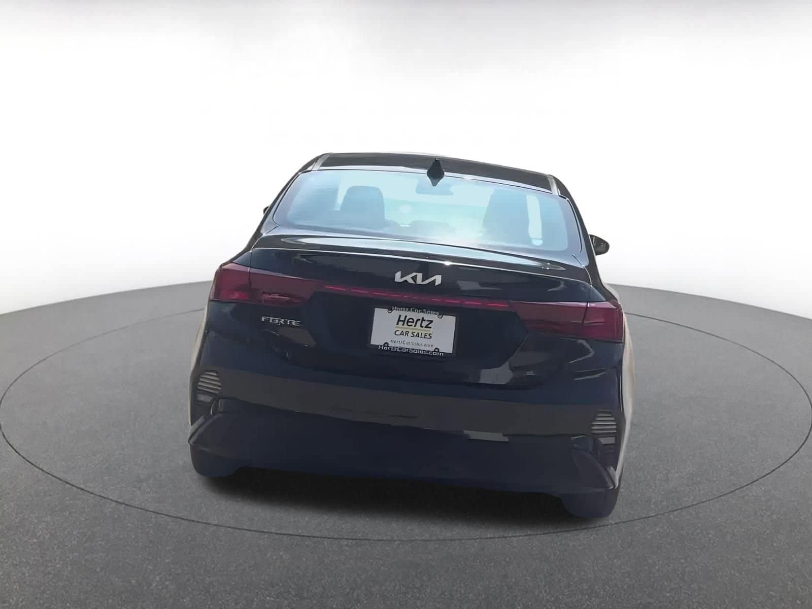 Thumbnail: 2024 Kia Forte - 11