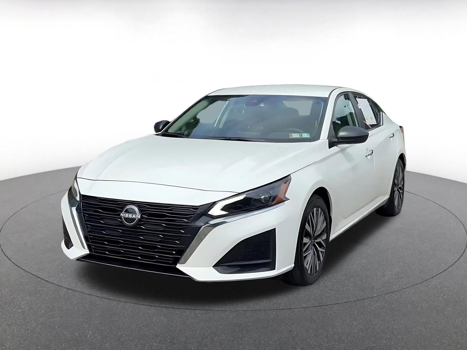 Thumbnail: 2025 Nissan Altima - 7