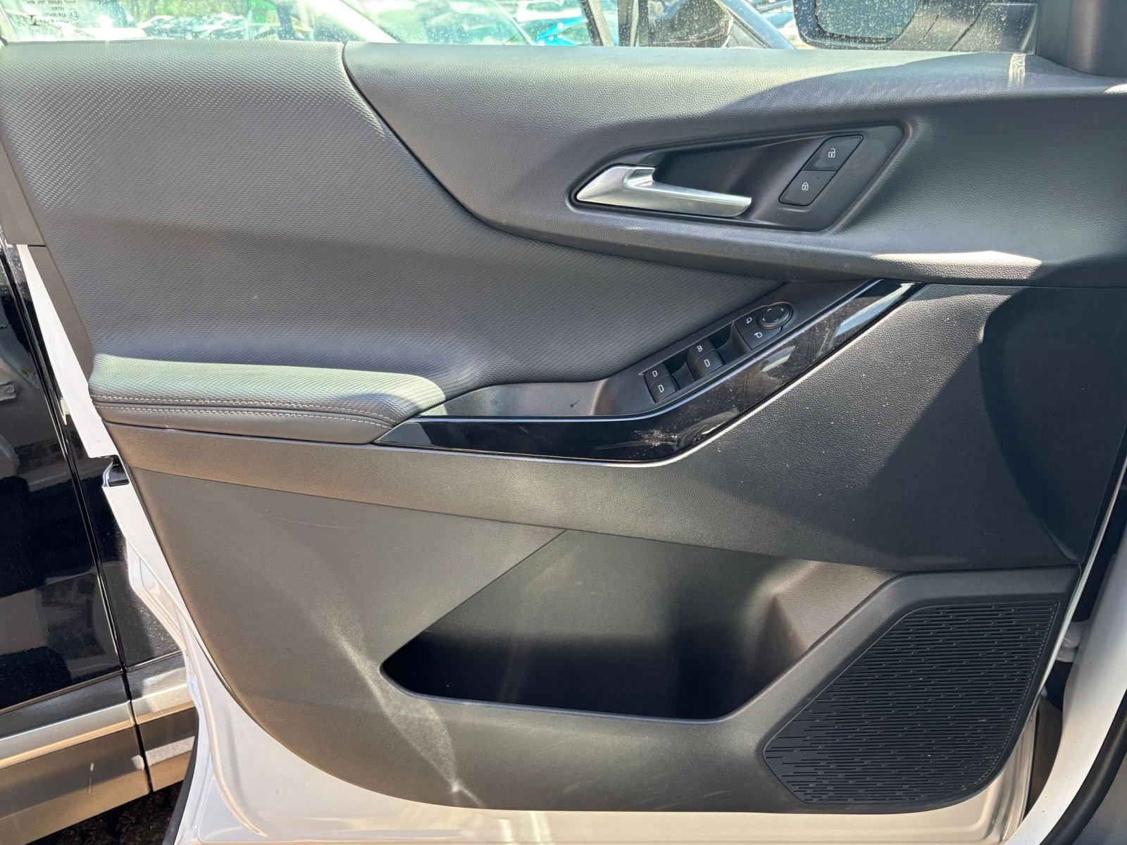 Thumbnail: 2025 Chevrolet Equinox - 18
