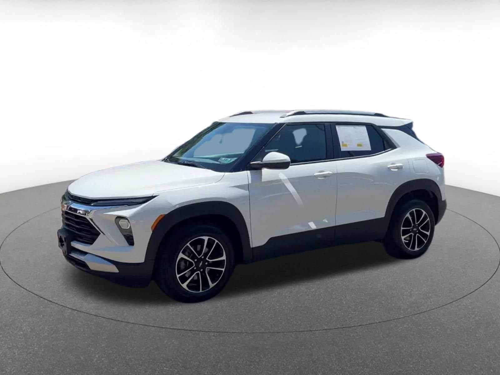 Thumbnail: 2025 Chevrolet TrailBlazer - 8