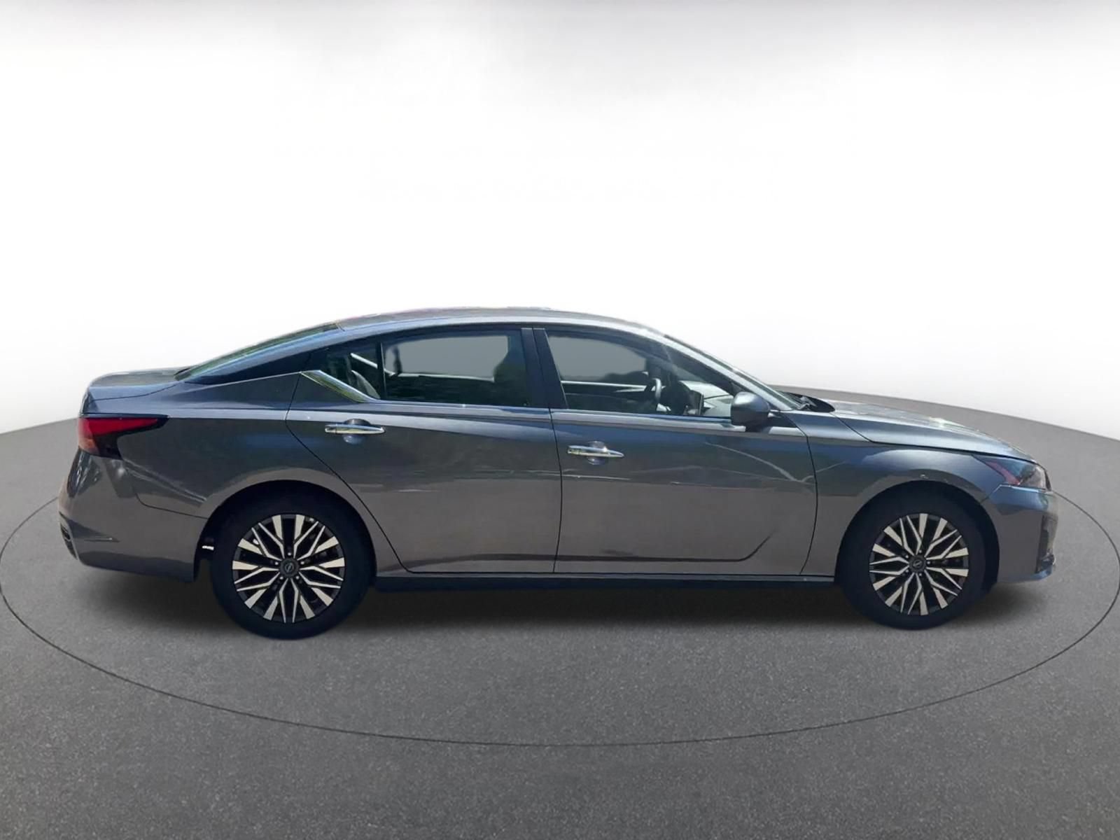 Thumbnail: 2025 Nissan Altima - 15