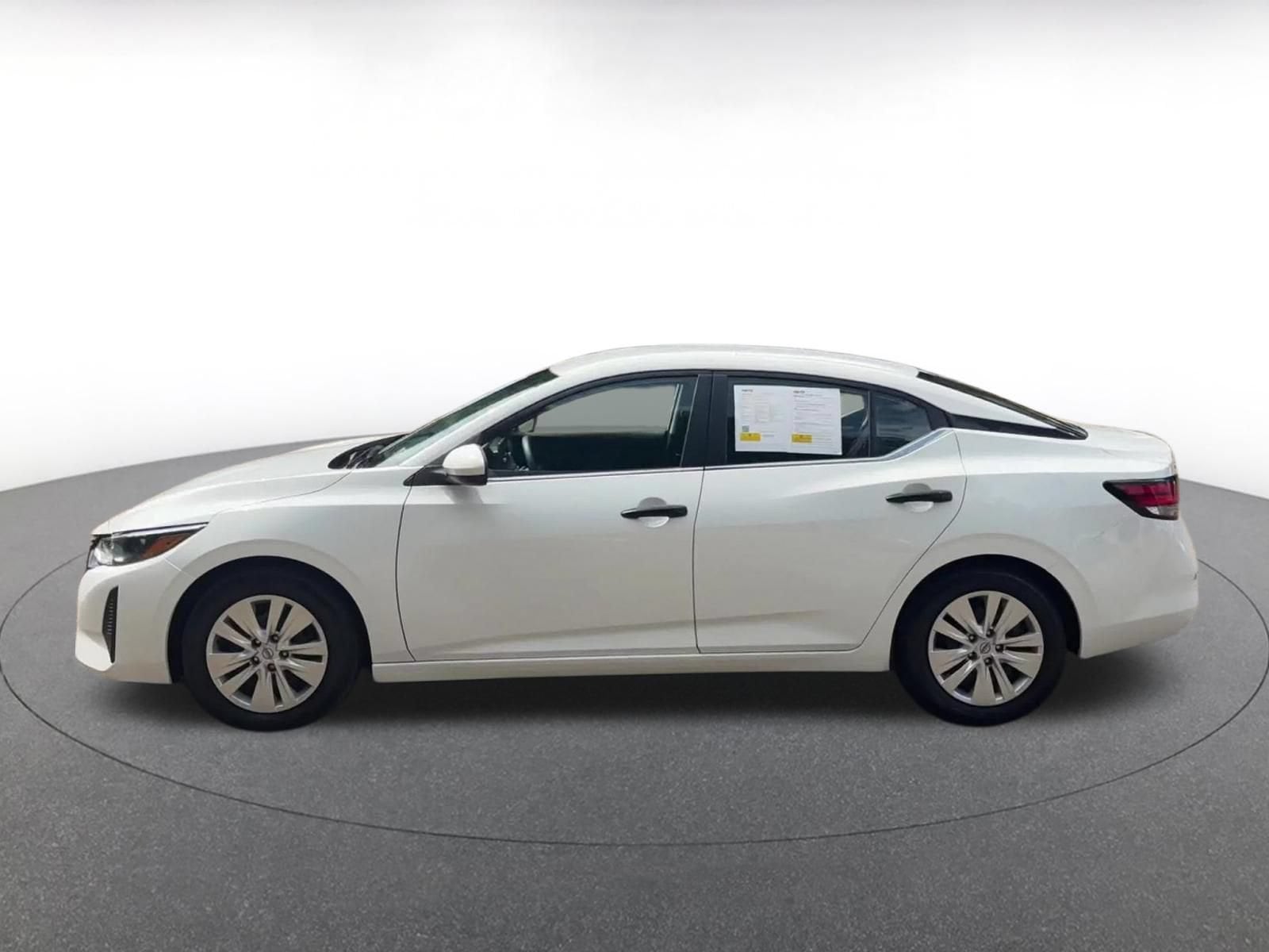 Thumbnail: 2025 Nissan Sentra - 9