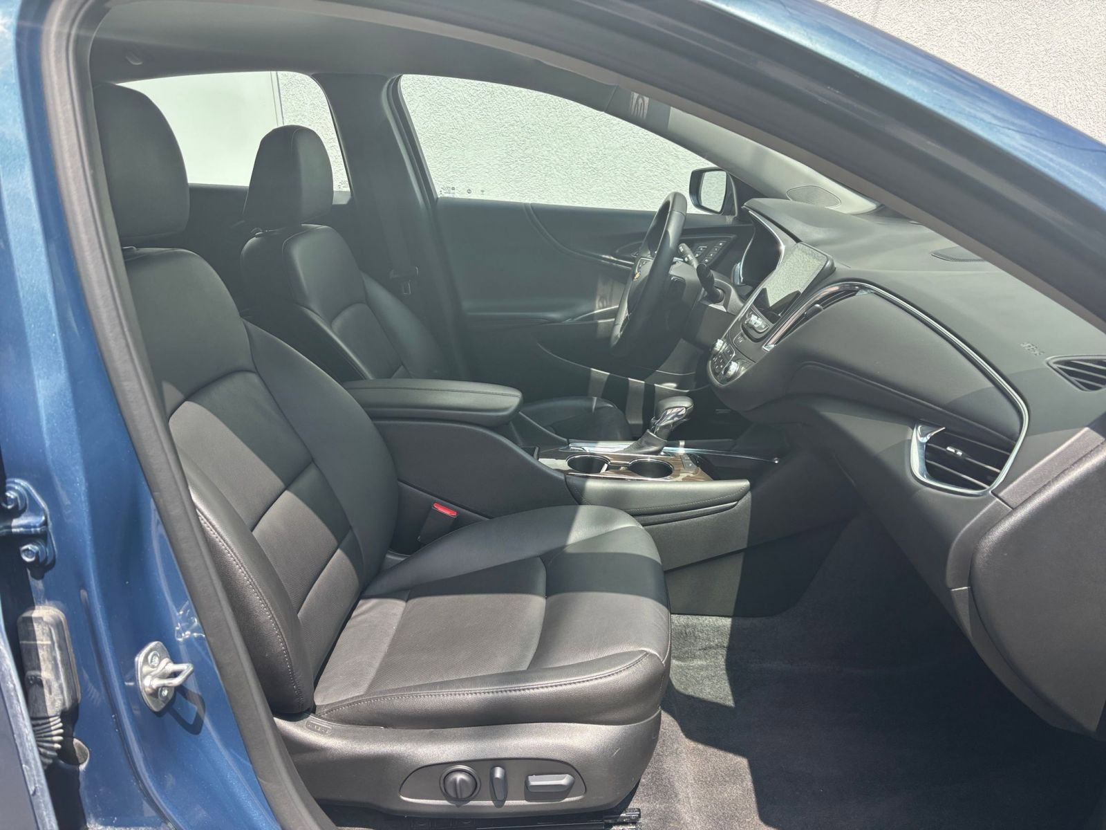 Thumbnail: 2024 Chevrolet Malibu - 27