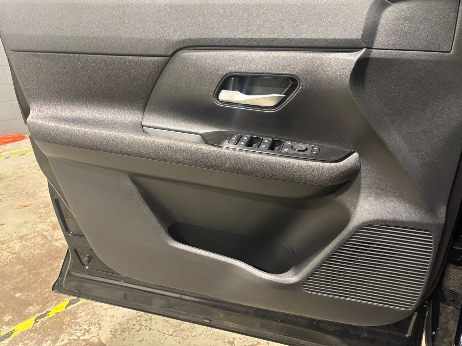 Thumbnail: 2025 Nissan Kicks - 20