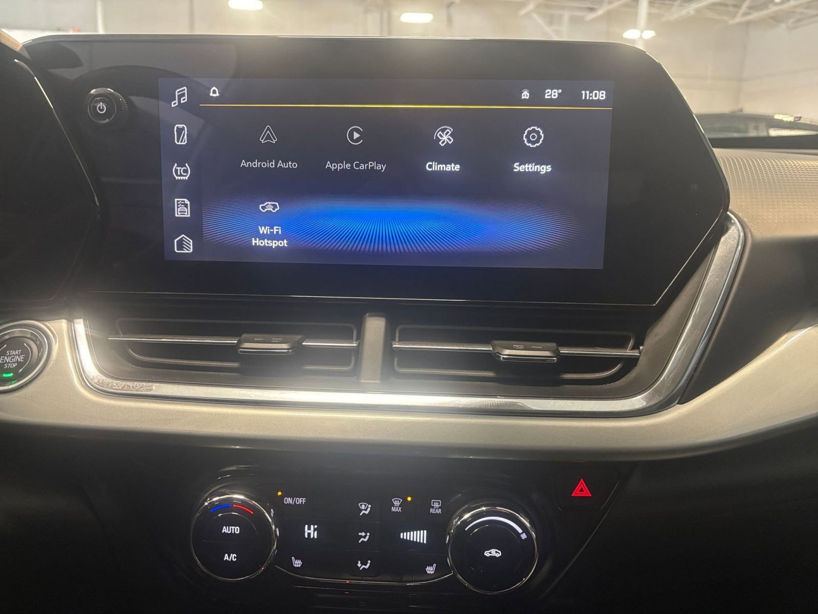 Thumbnail: 2025 Chevrolet Trax - 17