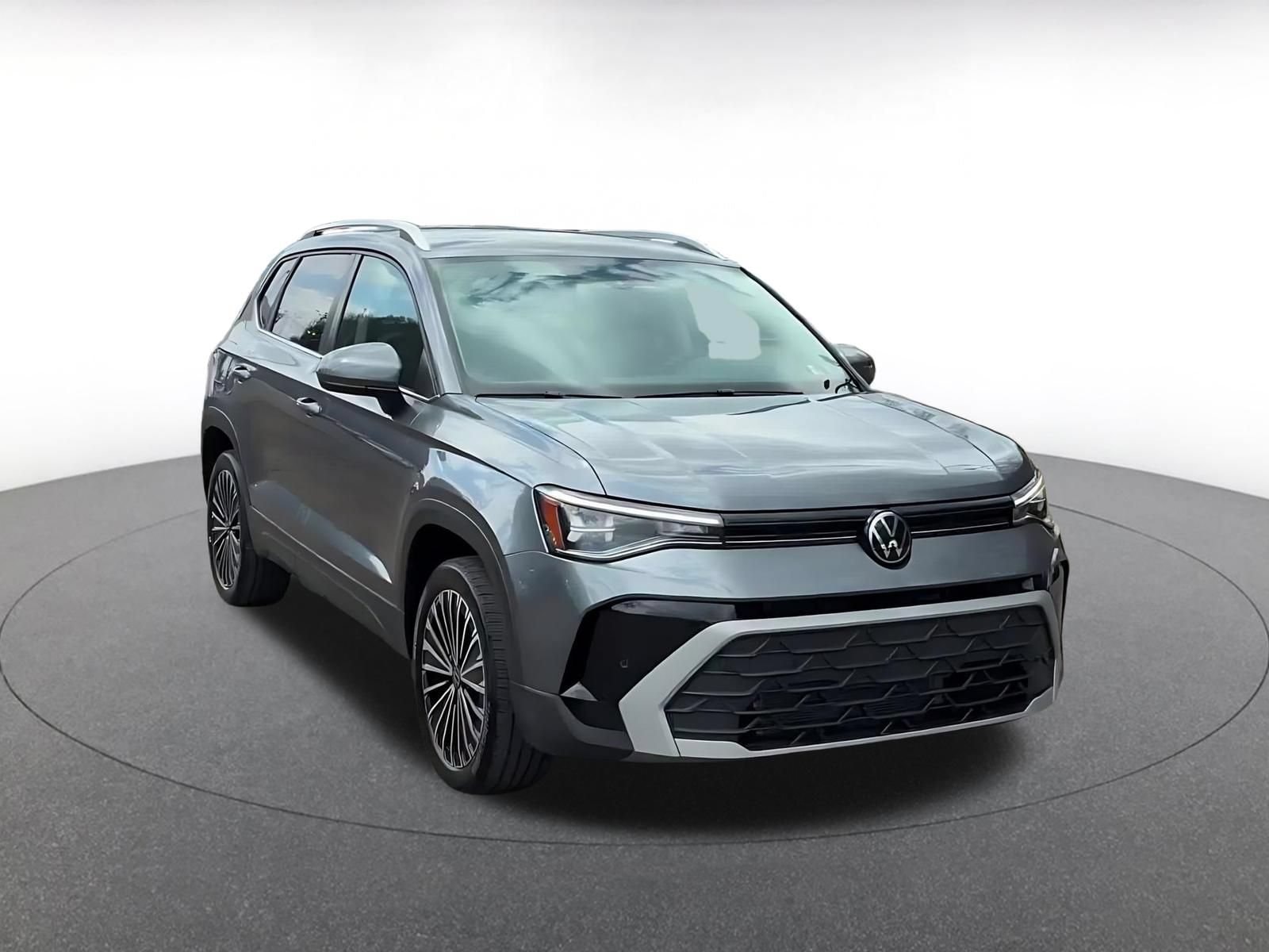 Thumbnail: 2025 Volkswagen Taos - 3