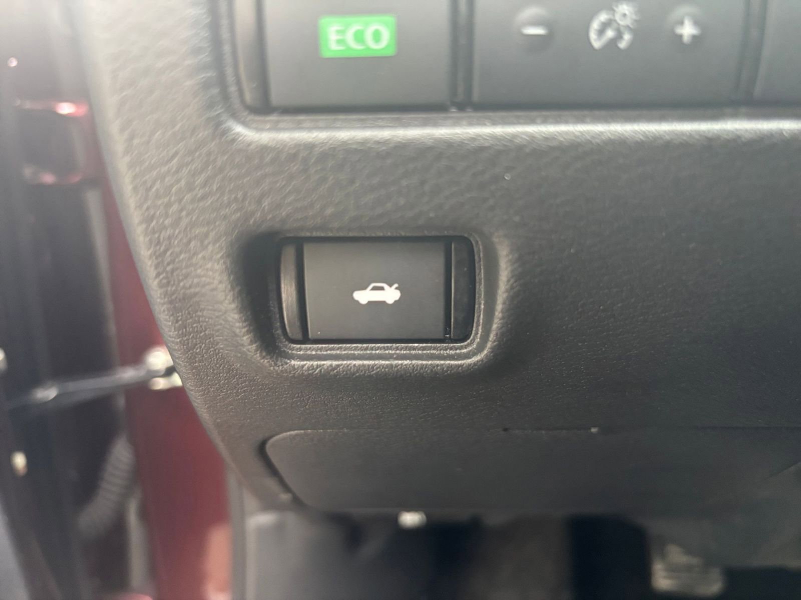 Thumbnail: 2025 Nissan Sentra - 22