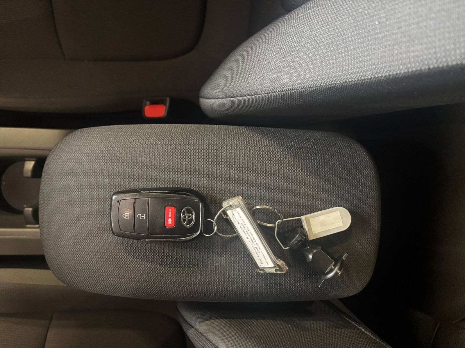 Thumbnail: 2025 Toyota Corolla Cross - 22