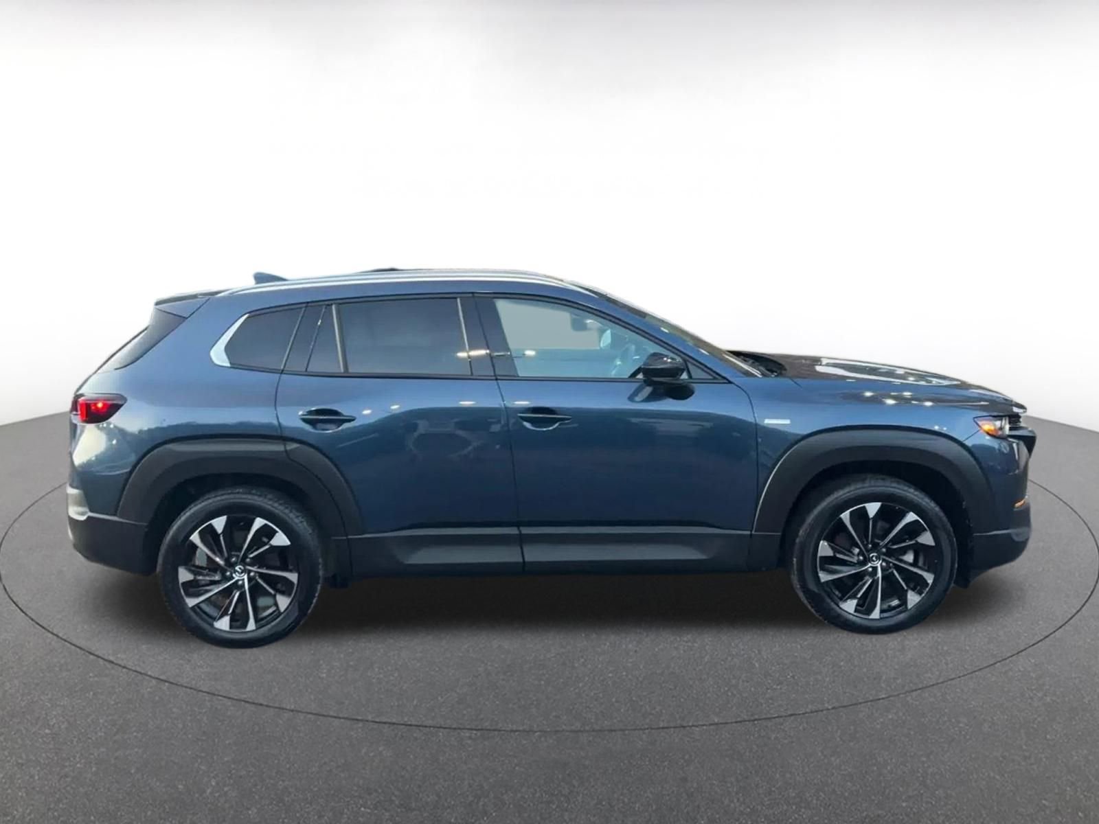 Thumbnail: 2025 Mazda CX-50 - 16