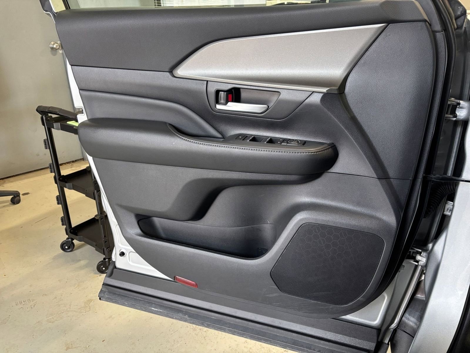 Thumbnail: 2025 Toyota Grand Highlander - 22