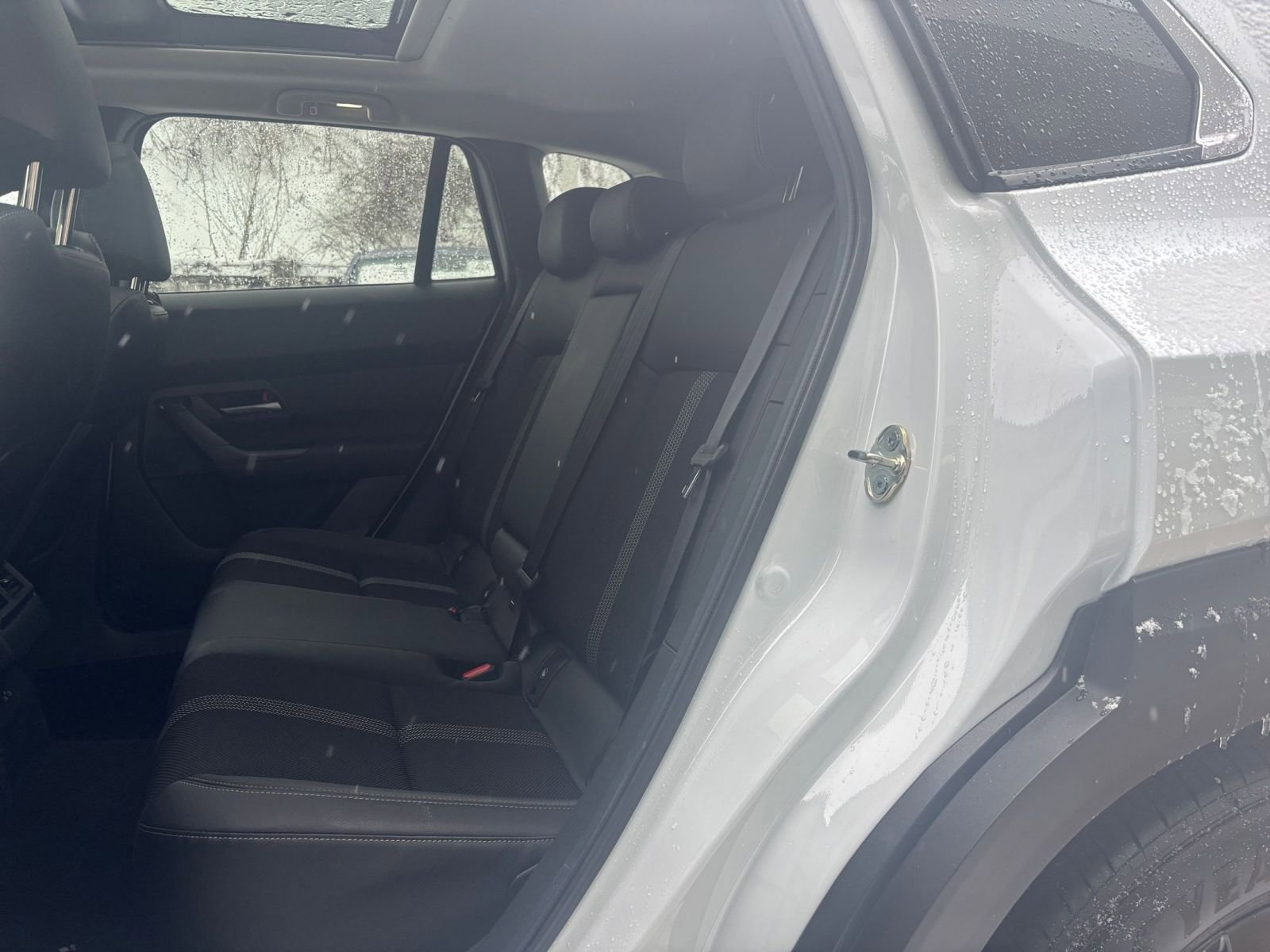 Thumbnail: 2025 Mazda CX-50 - 25