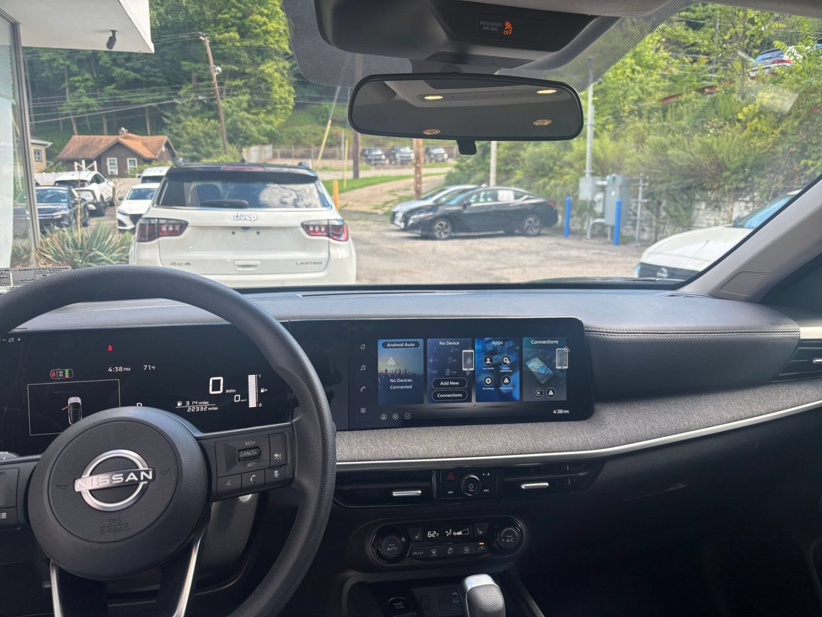 Thumbnail: 2026 Nissan Kicks - 31
