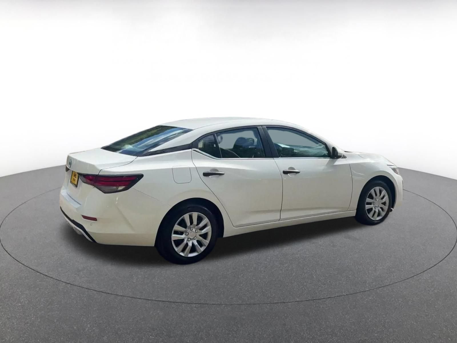 Thumbnail: 2025 Nissan Sentra - 14