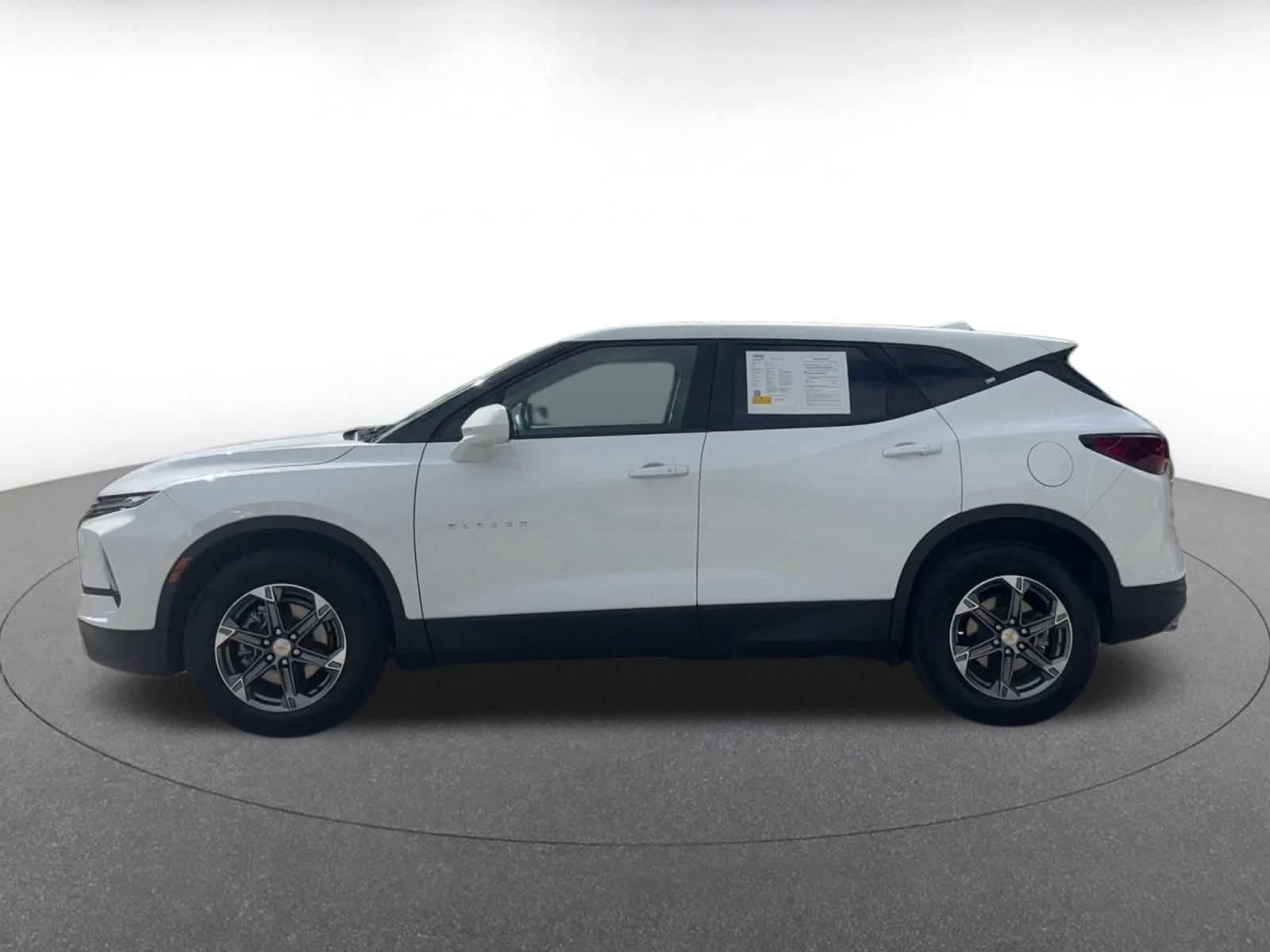 Thumbnail: 2026 Chevrolet Blazer - 8