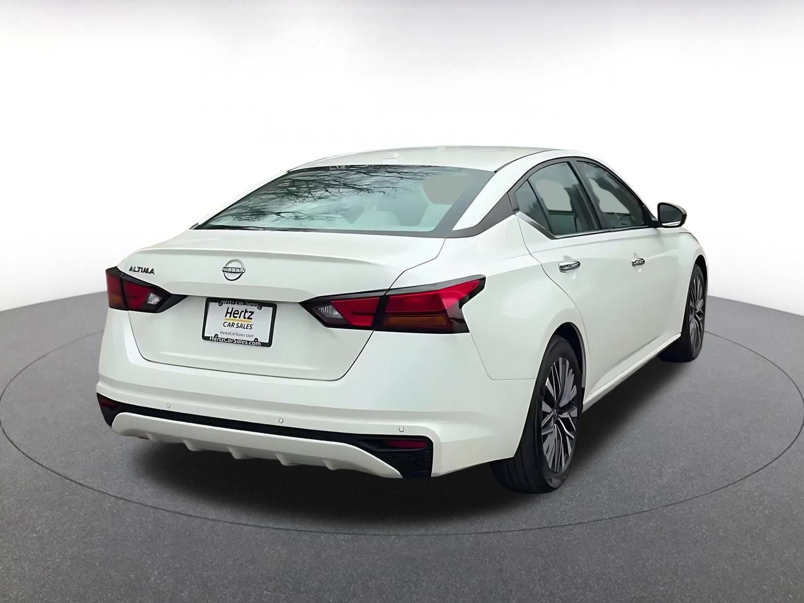Thumbnail: 2025 Nissan Altima - 15