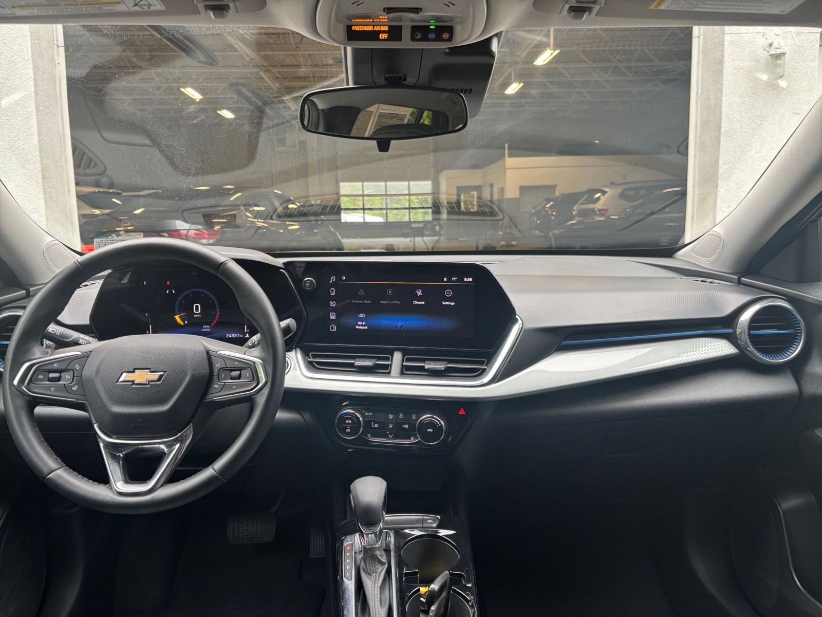 Thumbnail: 2025 Chevrolet Trax - 28