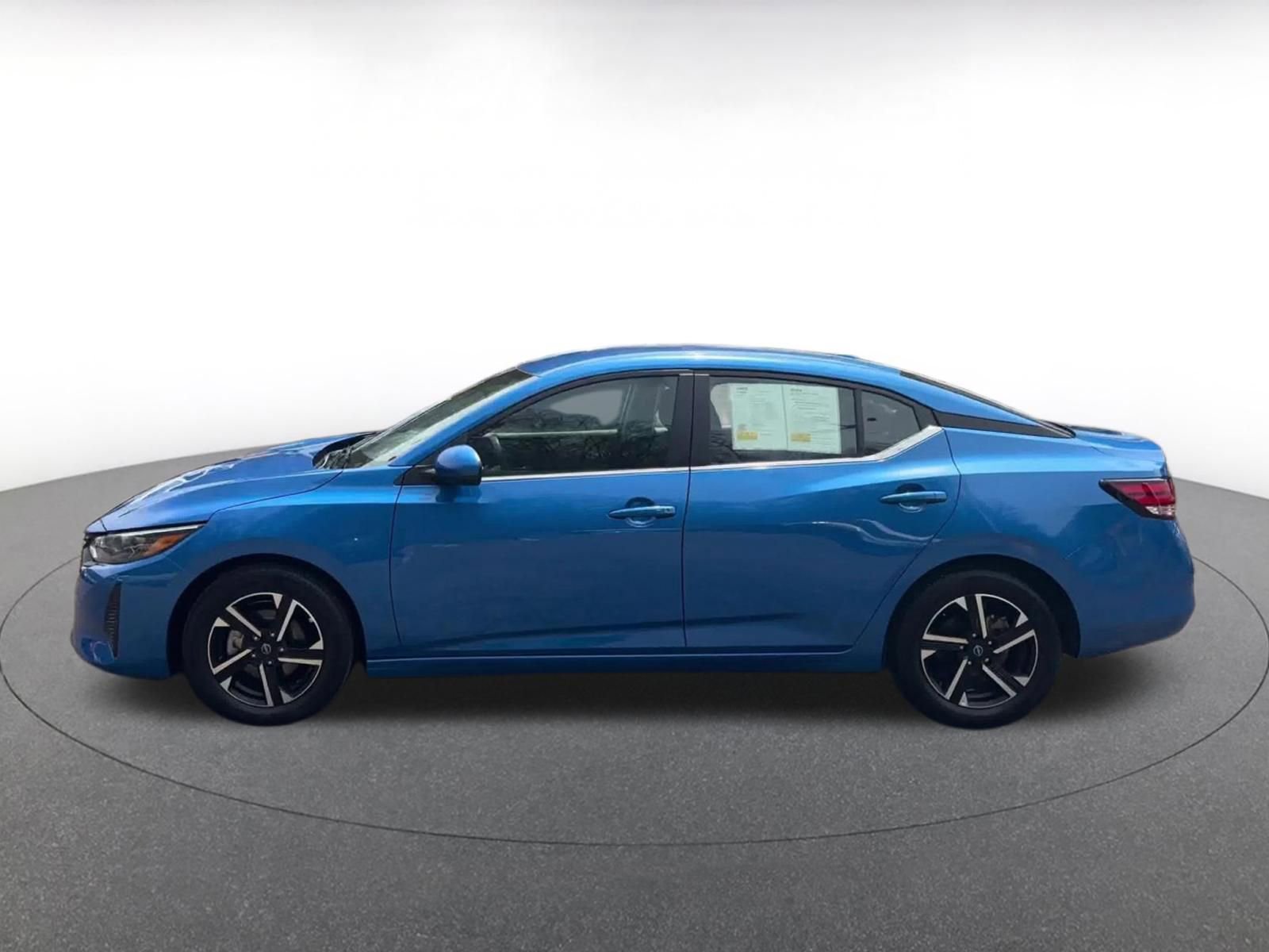 Thumbnail: 2025 Nissan Sentra - 9