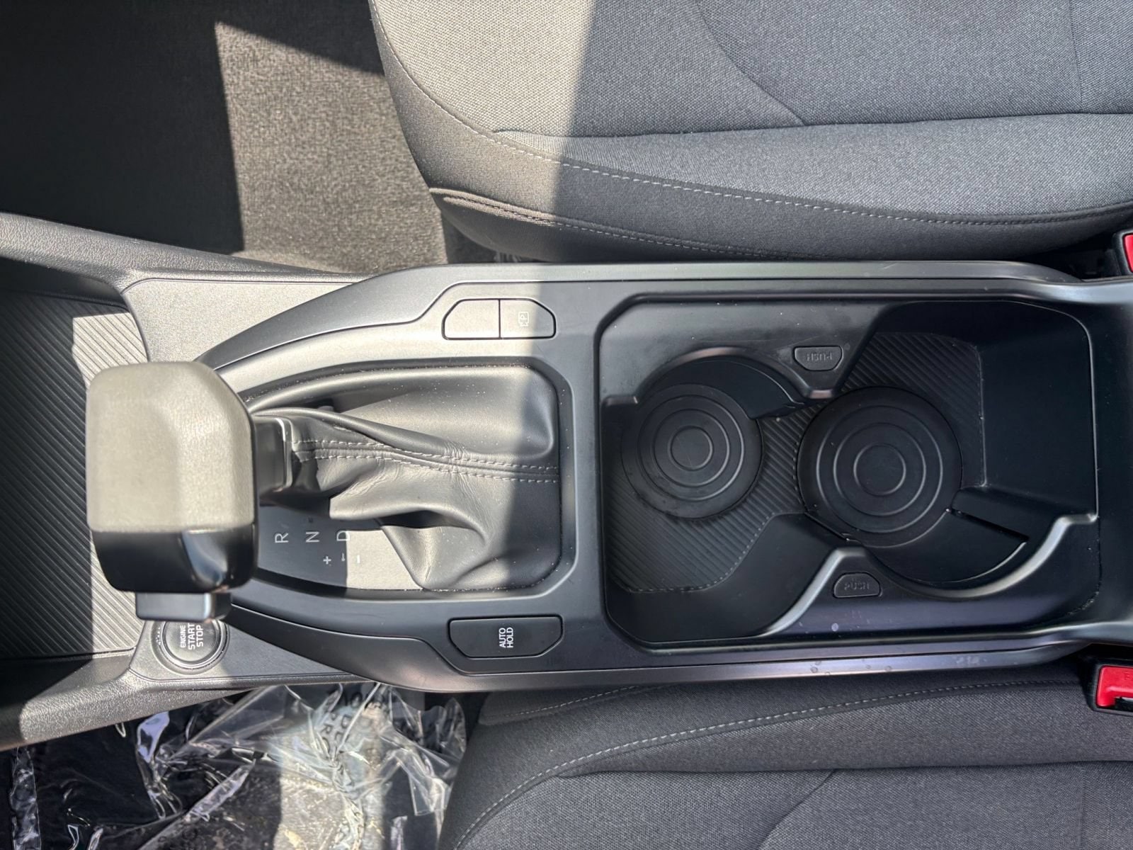 2025 Kia K4 LXS - Photo 40