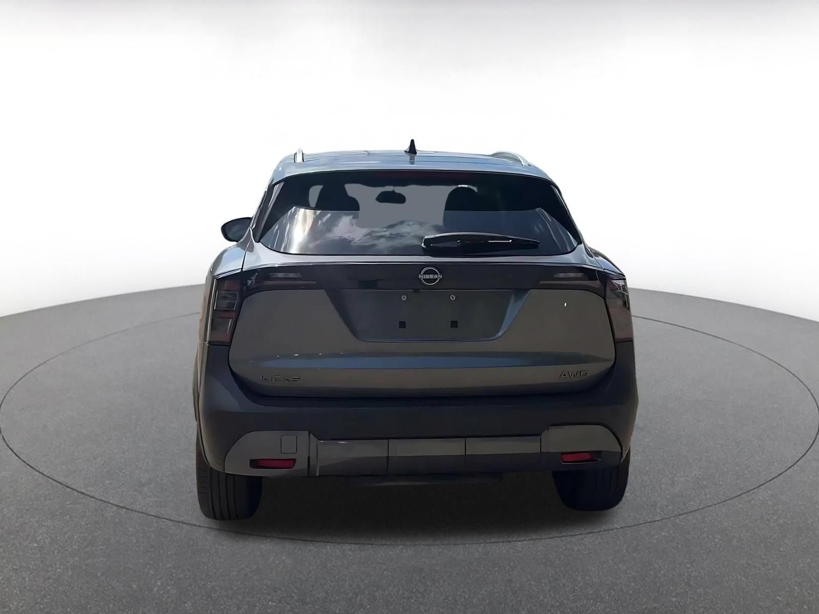 Thumbnail: 2026 Nissan Kicks - 10