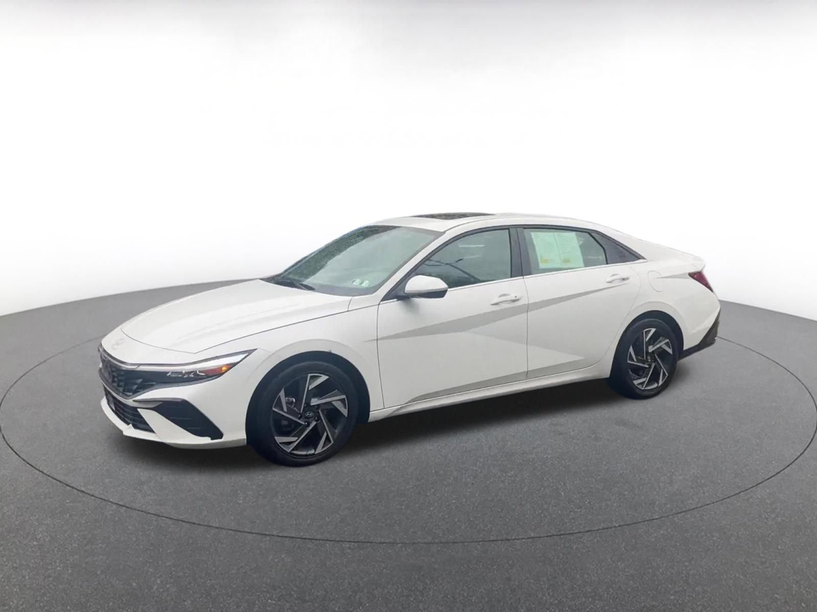 Thumbnail: 2025 Hyundai Elantra - 8