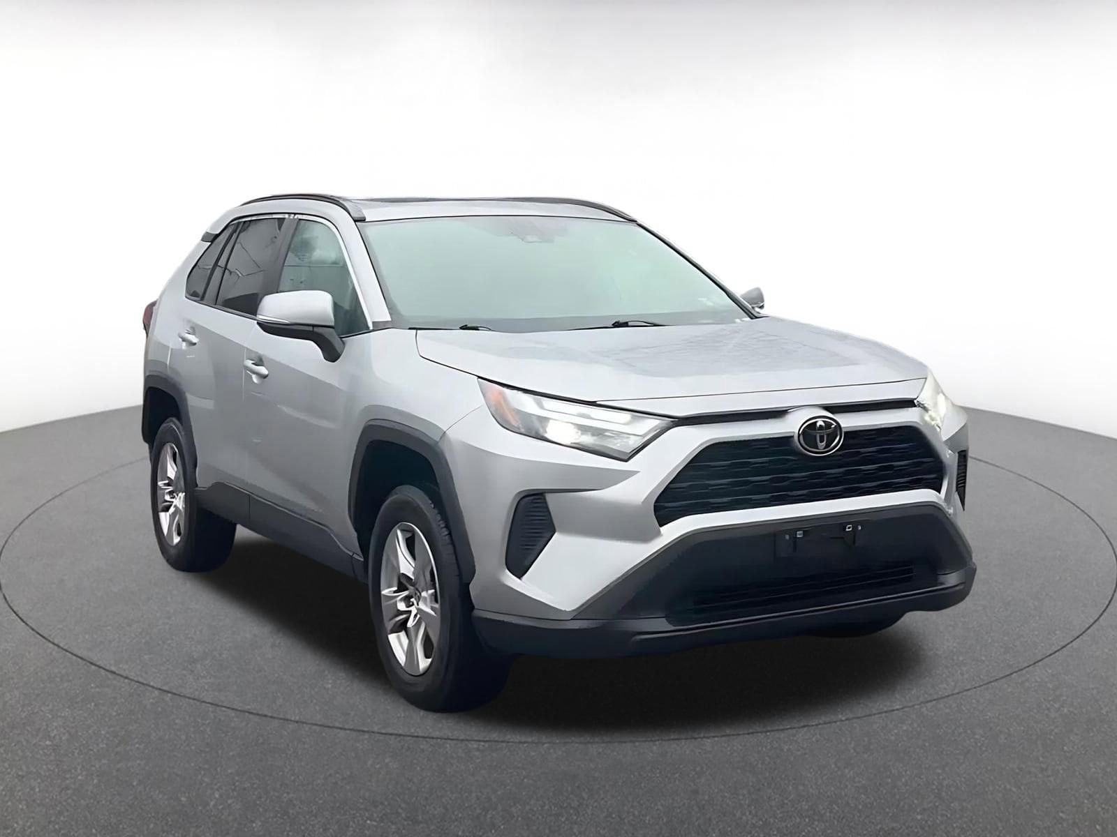 Thumbnail: 2025 Toyota RAV4 - 3