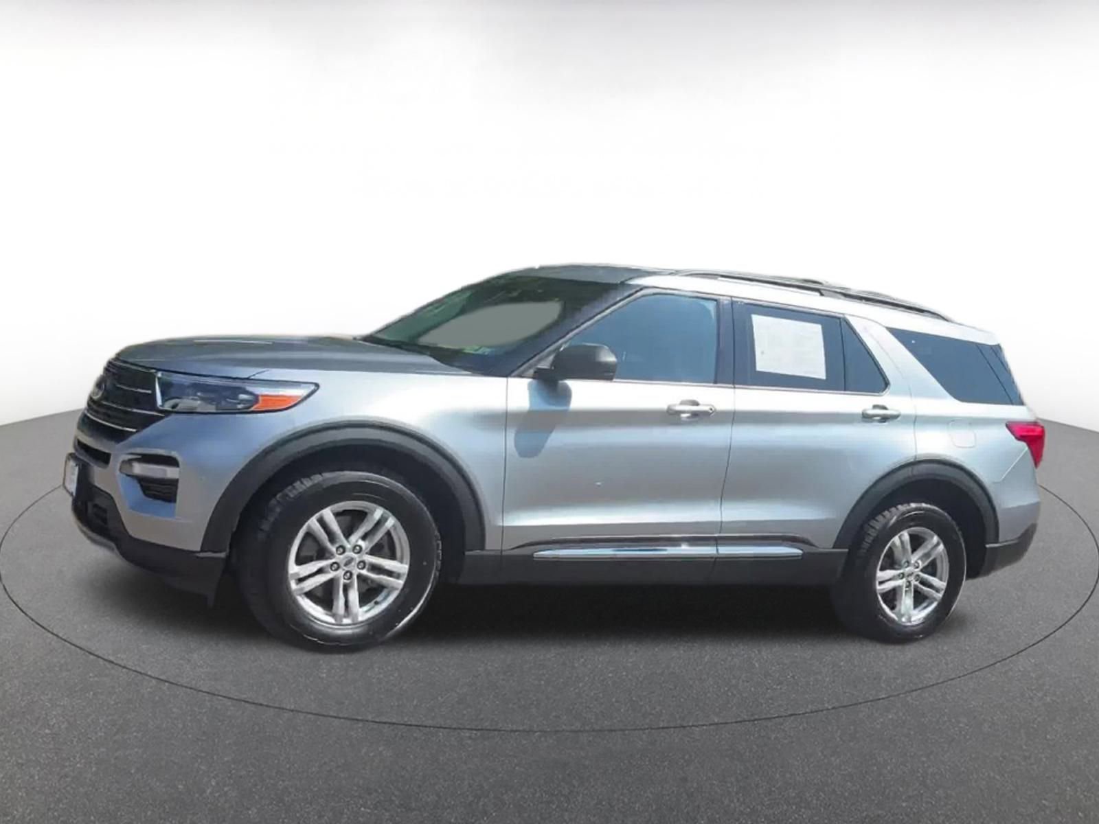Thumbnail: 2023 Ford Explorer - 7